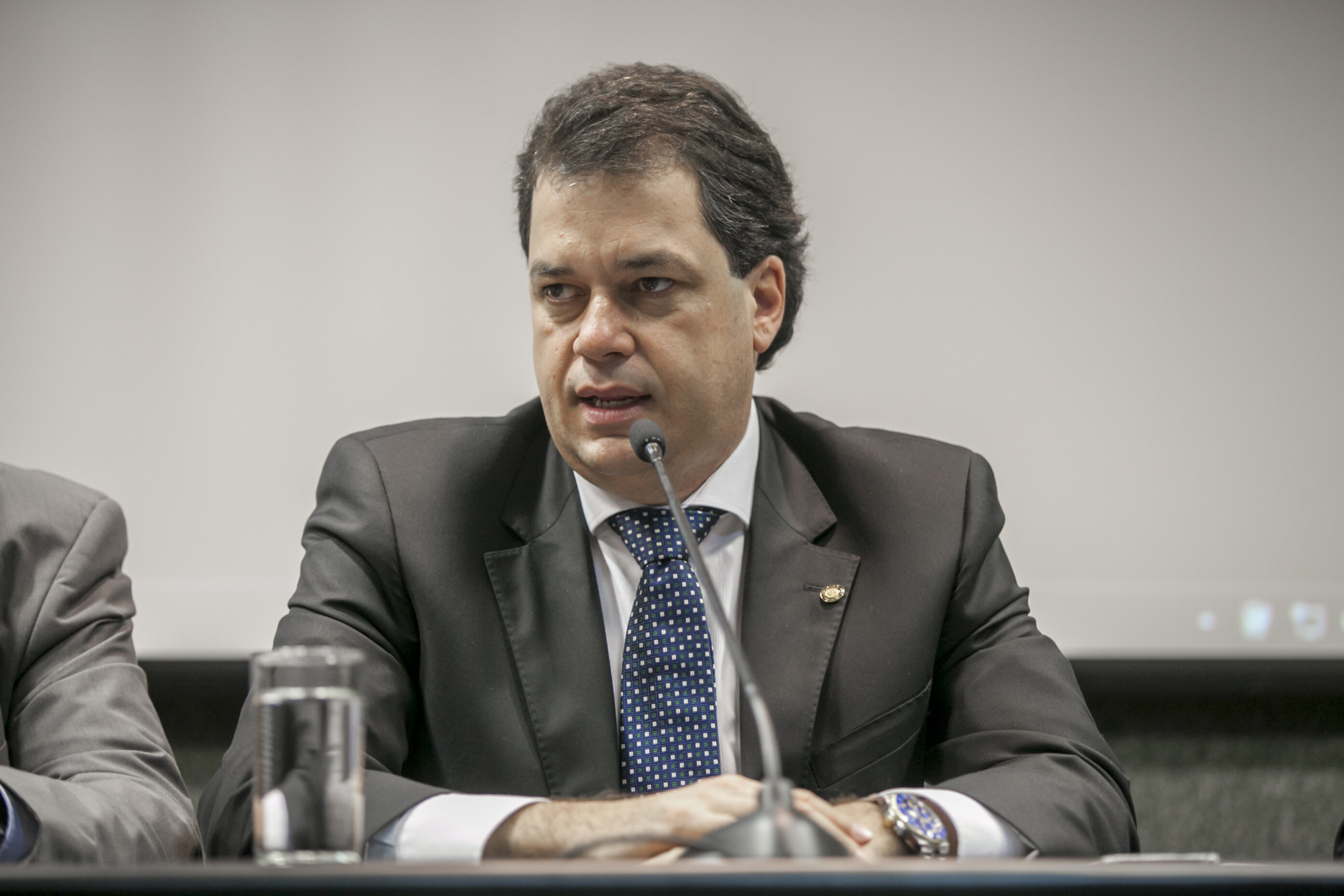 Deputado solicita credenciamento do Hospital Regional de Araranguá para tratamento de quimioterapia