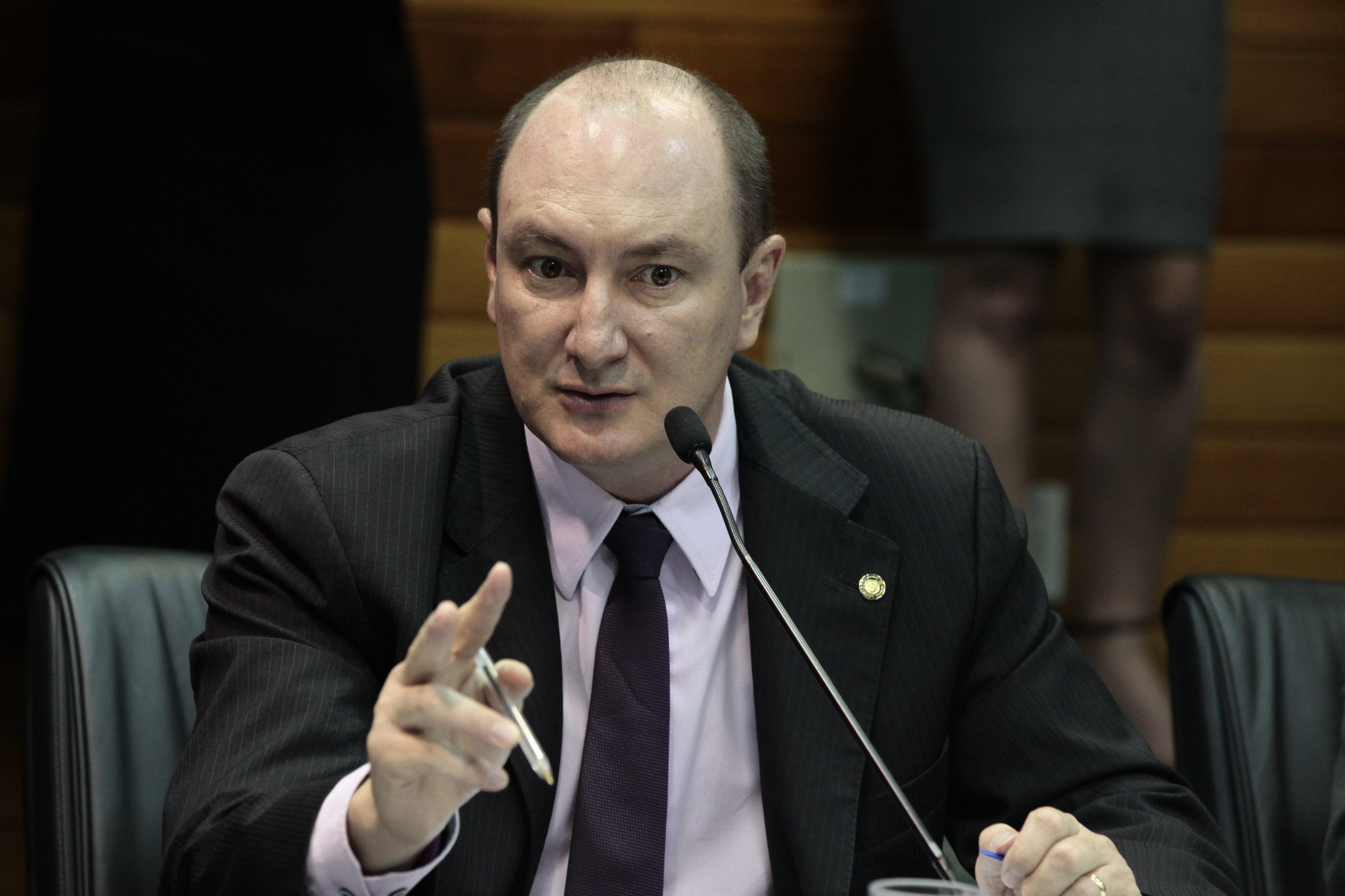 Comissão de Constituição e Justiça.