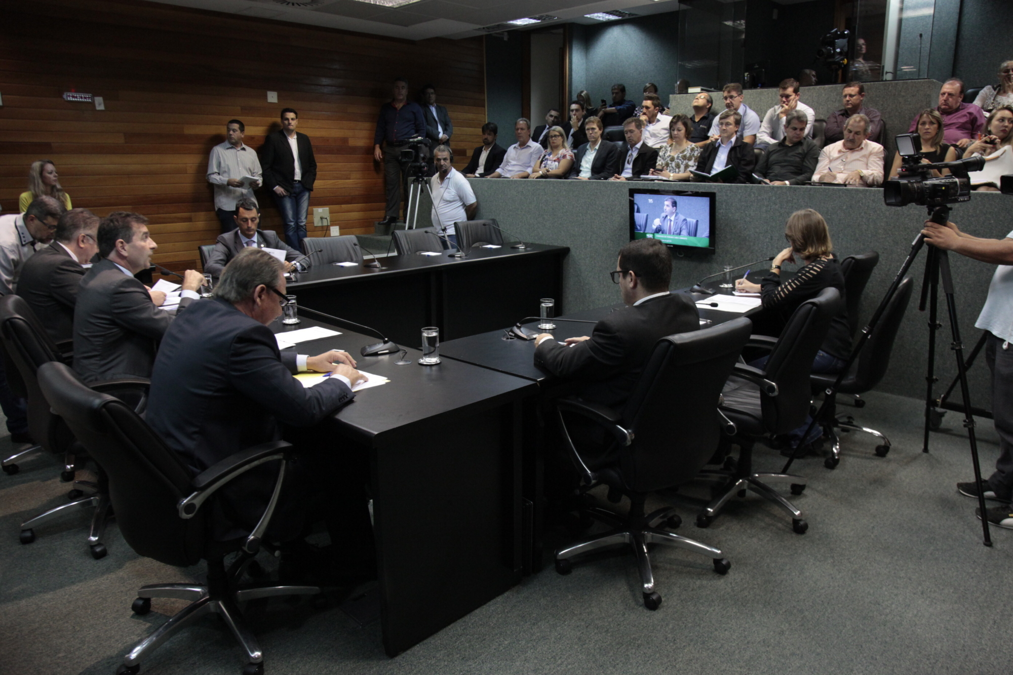 Comissão debate diminuição das exigências legais para atividades de lavra