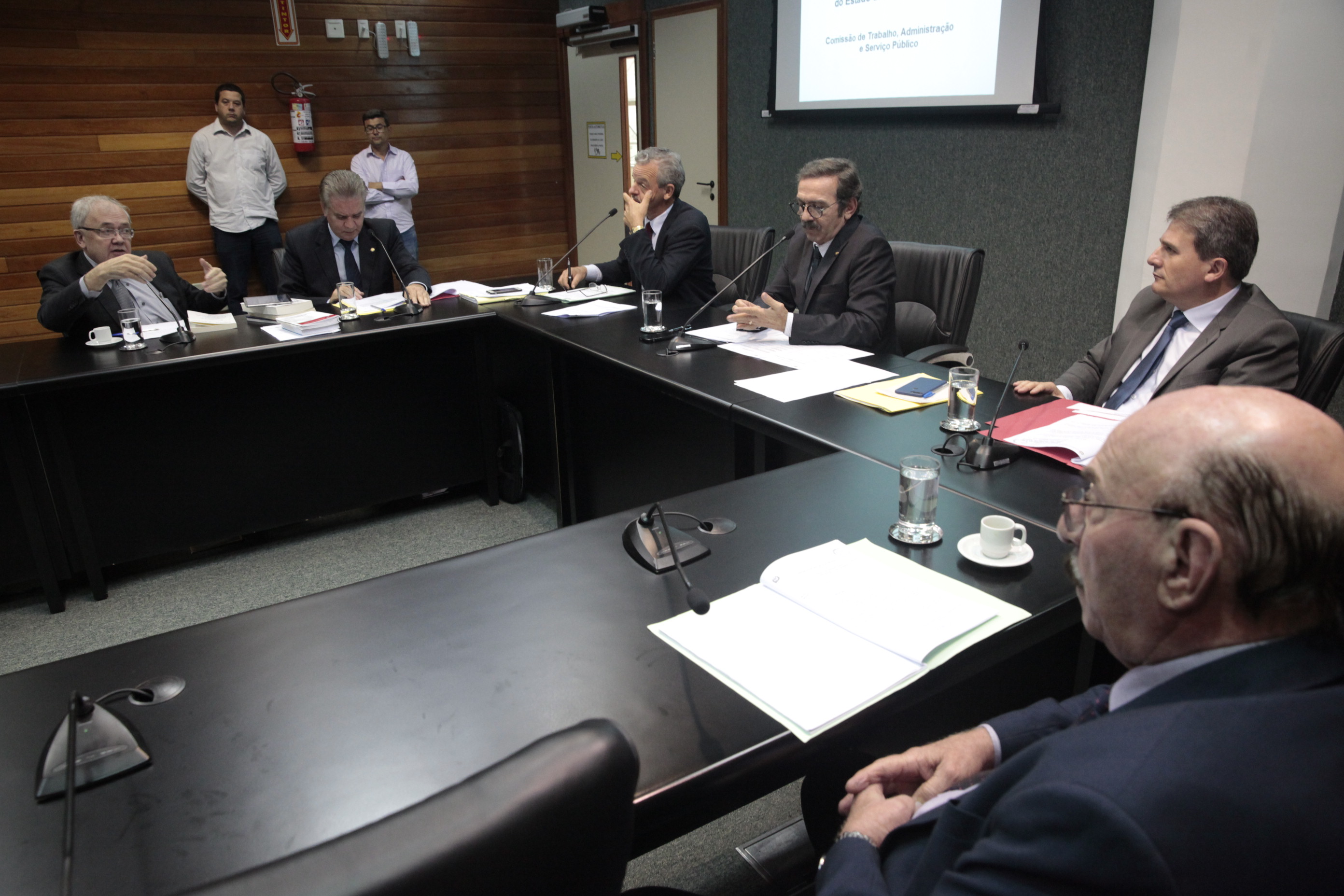 Comissão de Trabalho.