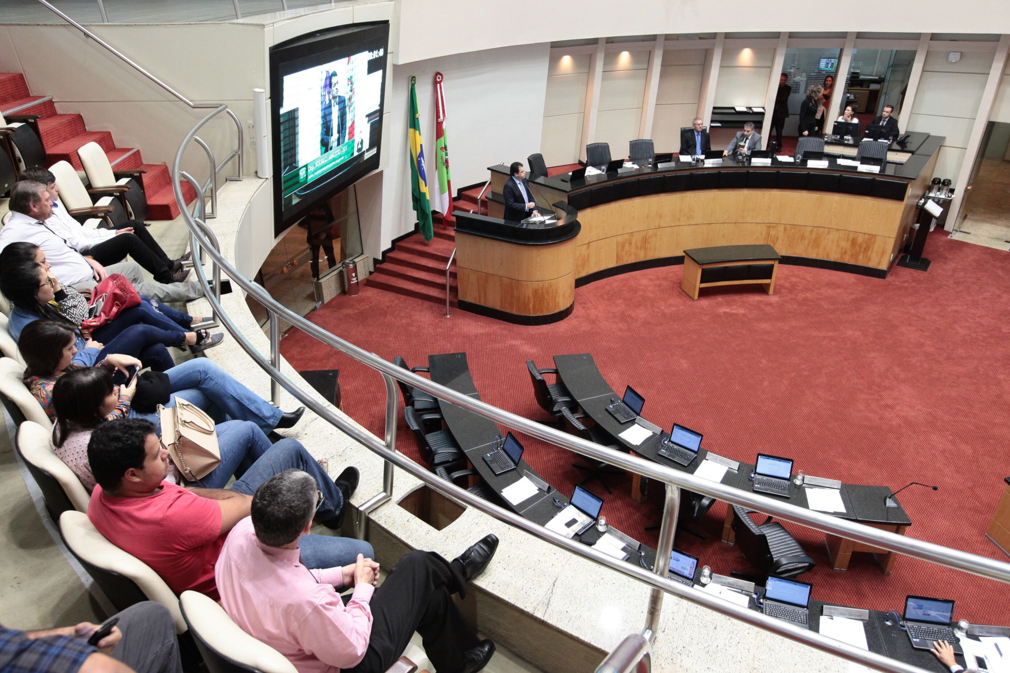 Pronunciamentos dos deputados na sessão desta quinta (20)