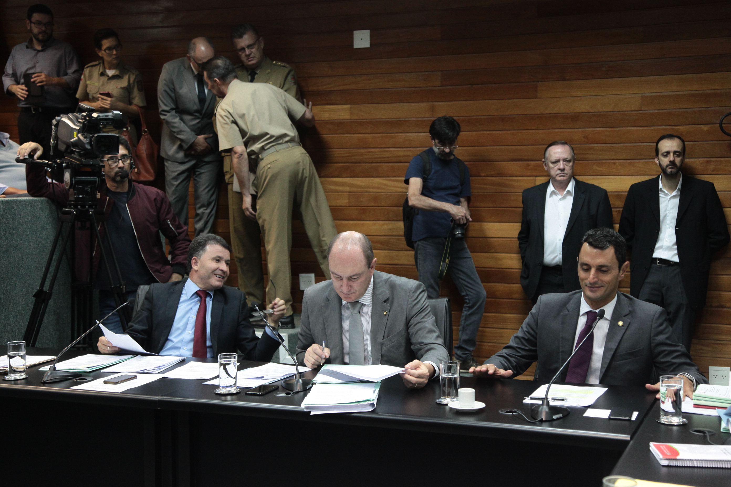Comissão de Constituição e Justiça.