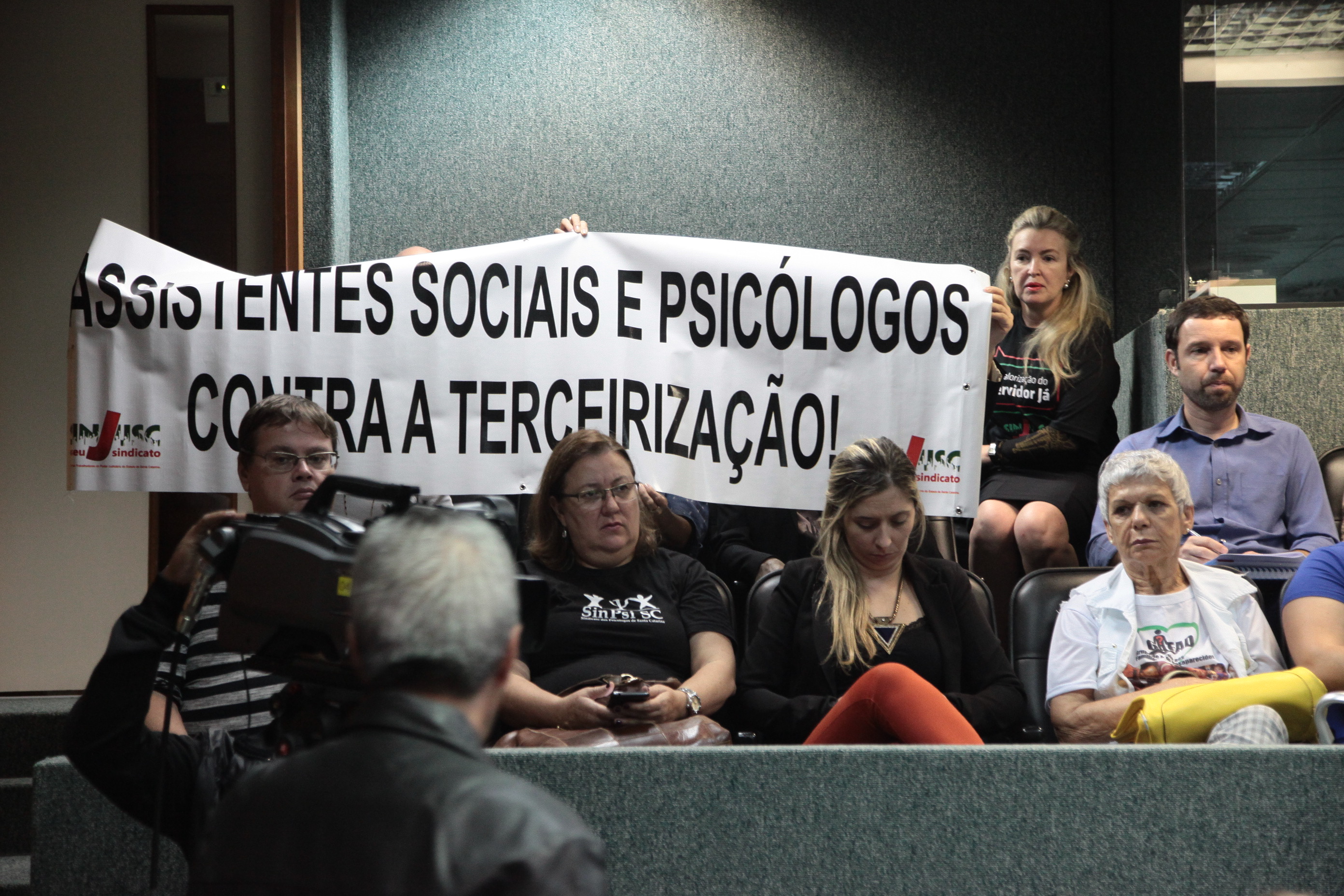 Comissão de Constituição e Justiça.