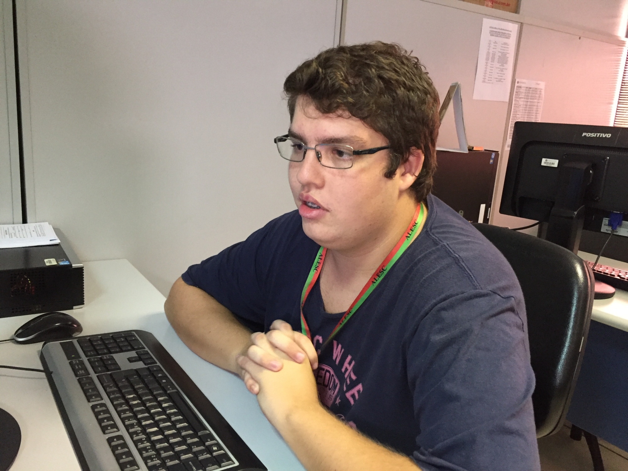 Mais seis estudantes iniciam estágios pelo Programa Alesc Inclusiva