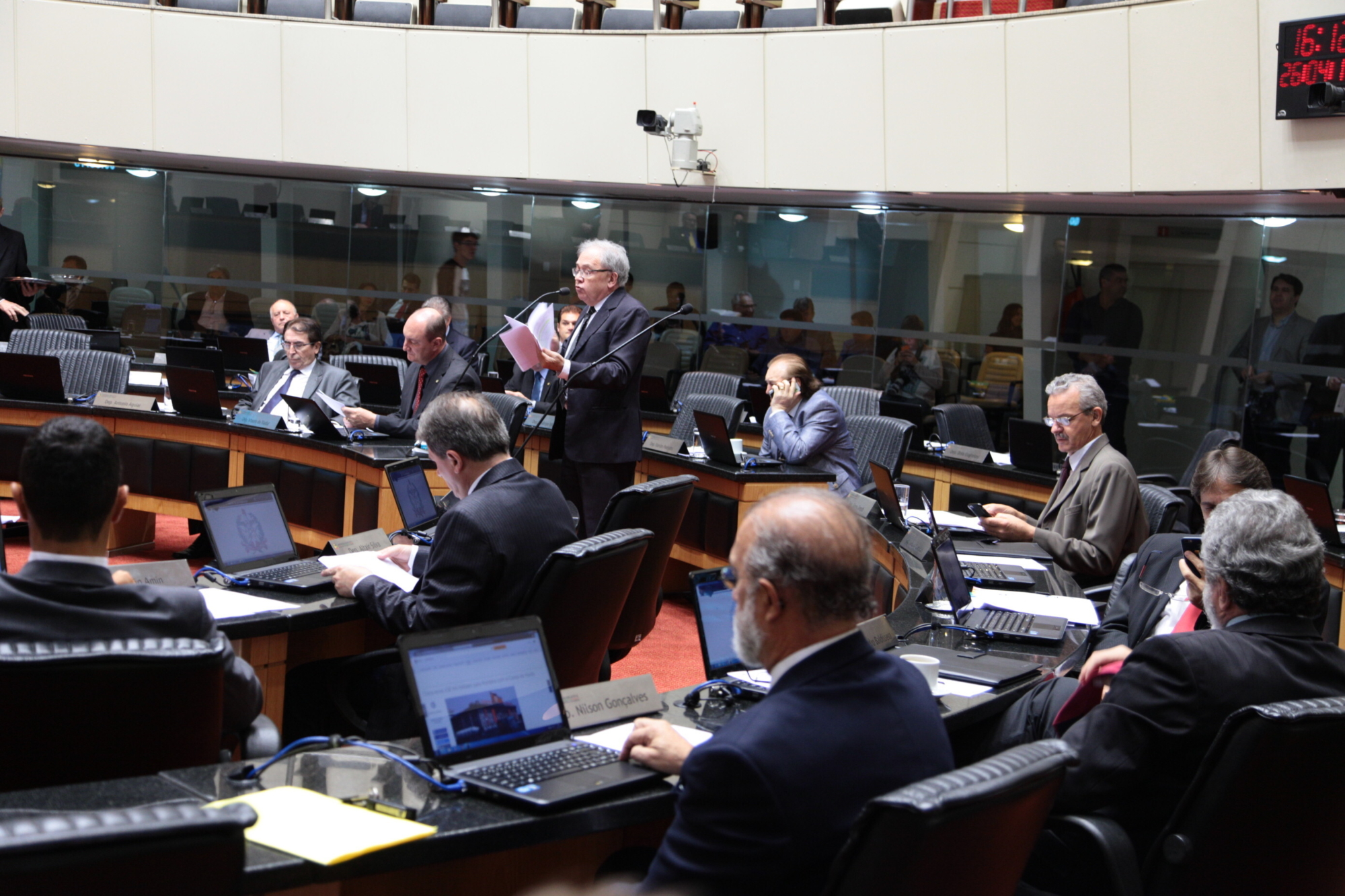 Pronunciamentos dos deputados na sessão desta quarta (26)