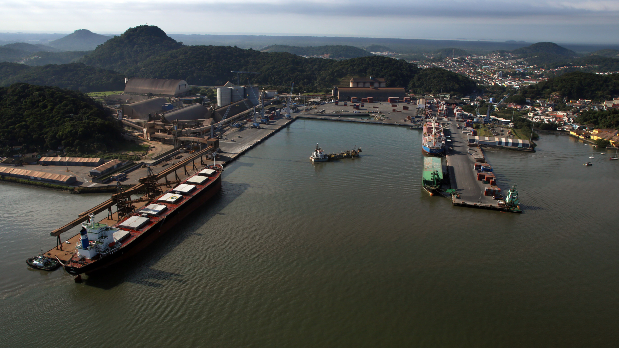 Extinção da autarquia do Porto de S. Francisco tramita em regime de urgência