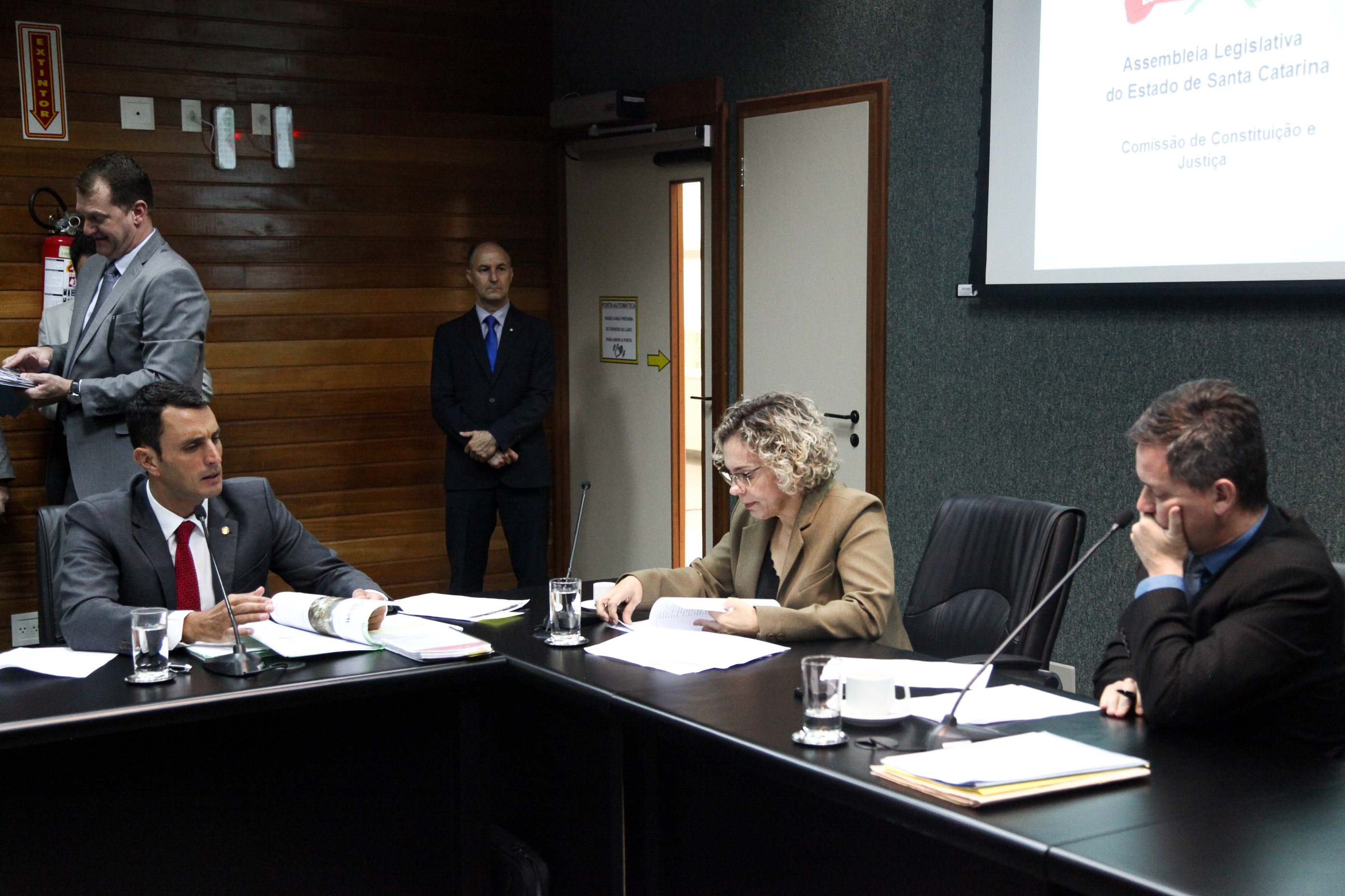 Comissão de Constituição e Justiça.