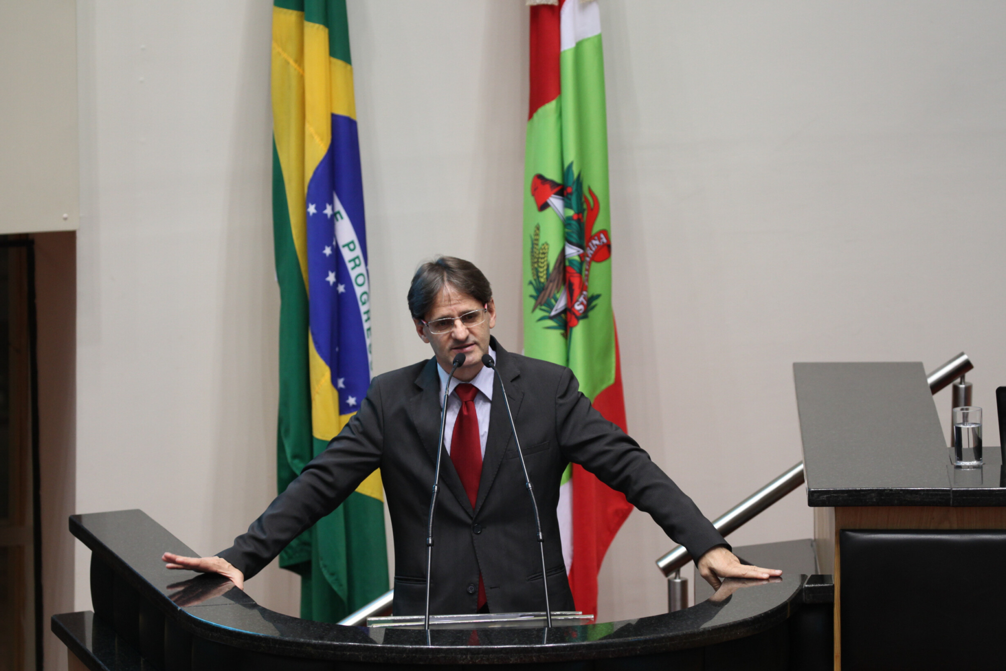 Saretta quer que portadores de fissura labiopalatal sejam tratados em Joinville