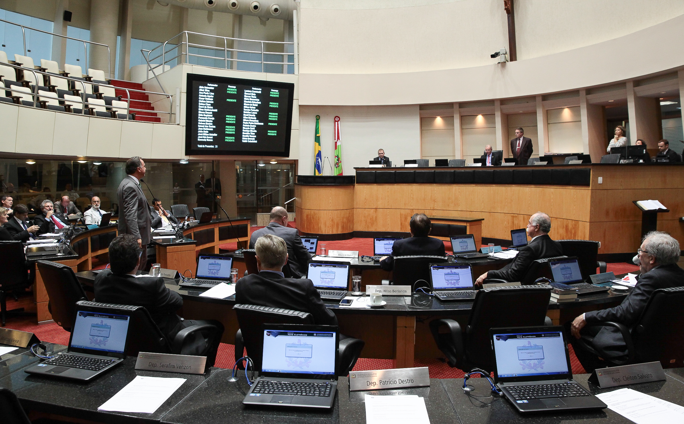 Sessão Ordinária. Votação de Vetos.