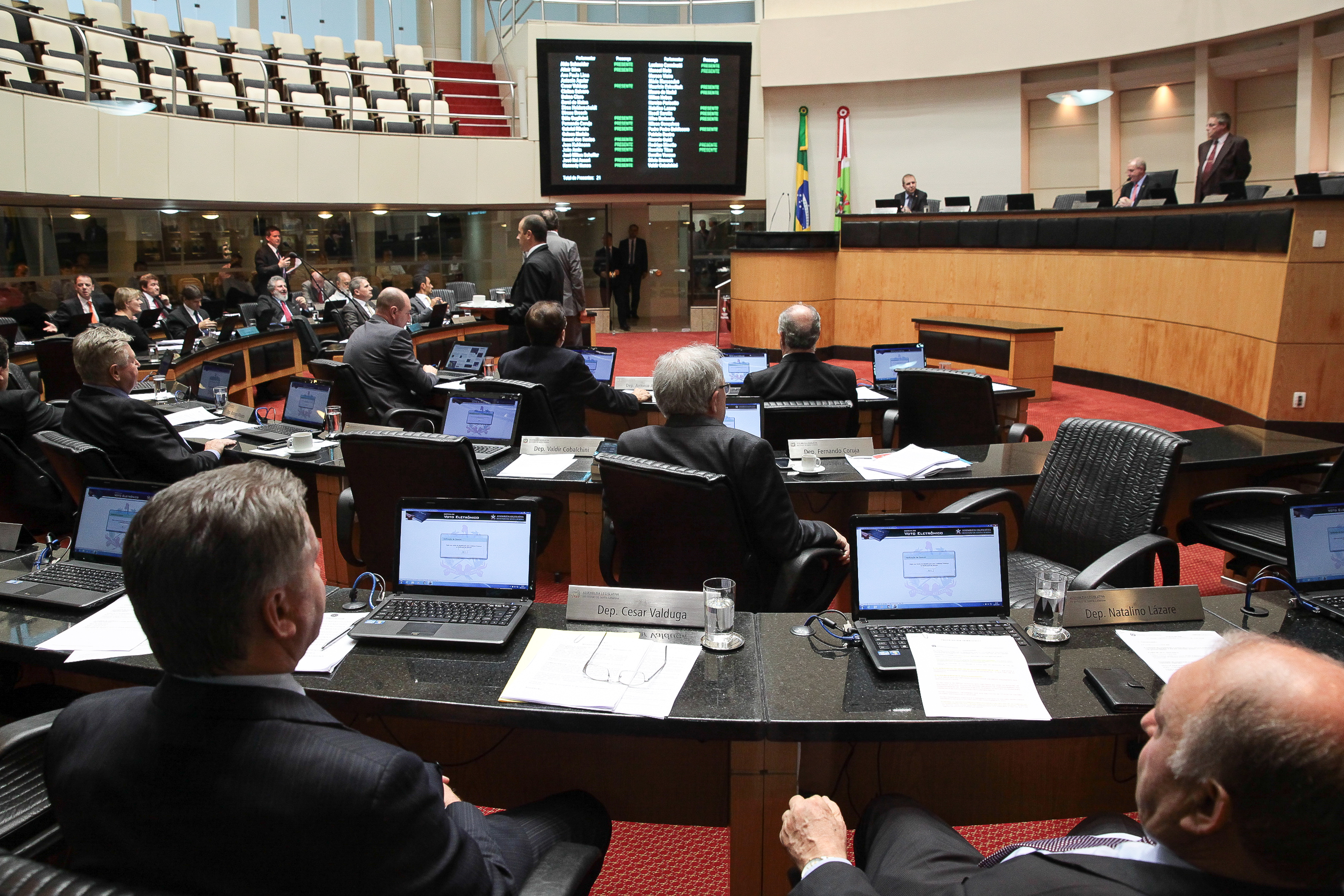 Sessão Ordinária. Votação de Vetos.