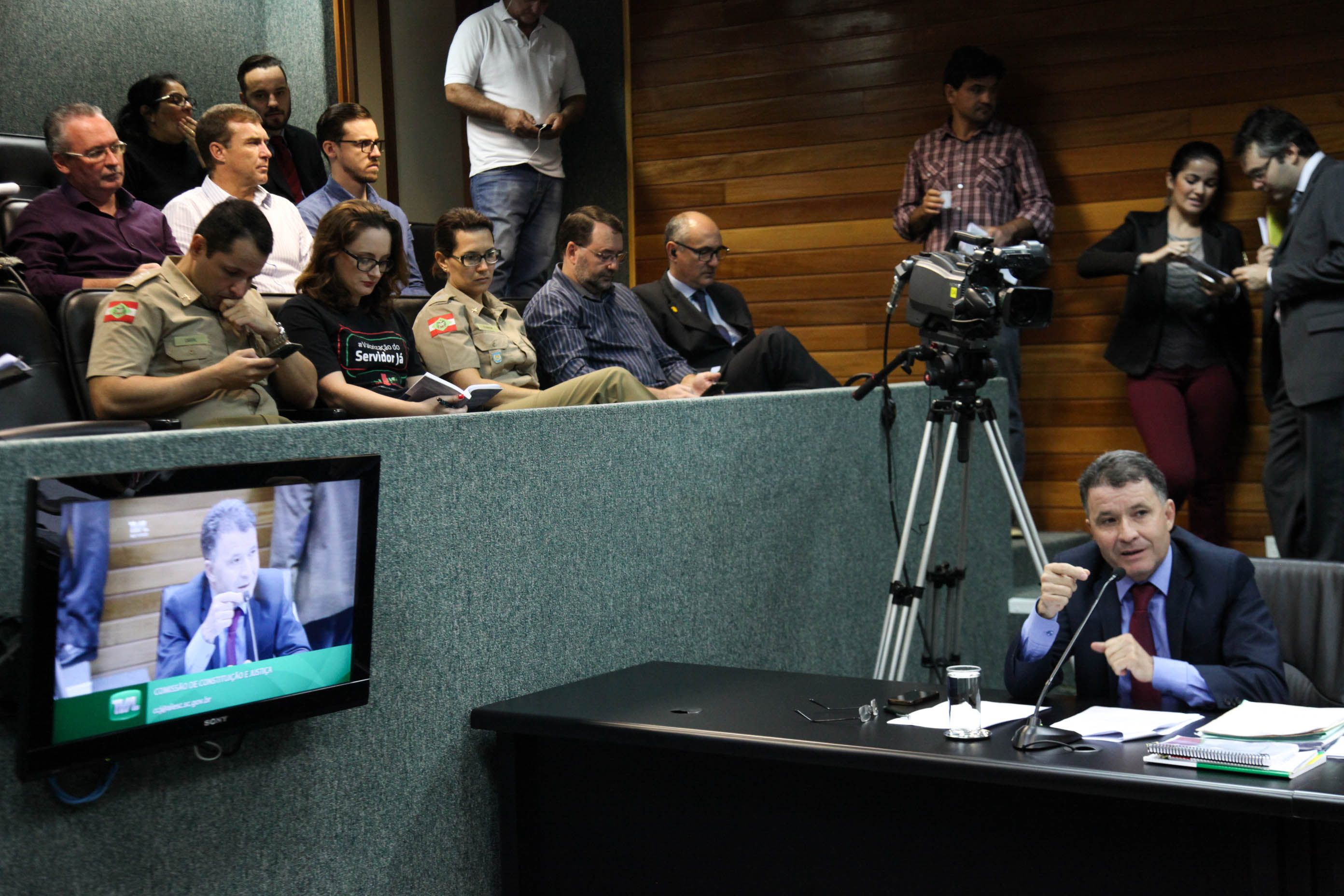 Comissão de Constituição e Justiça.