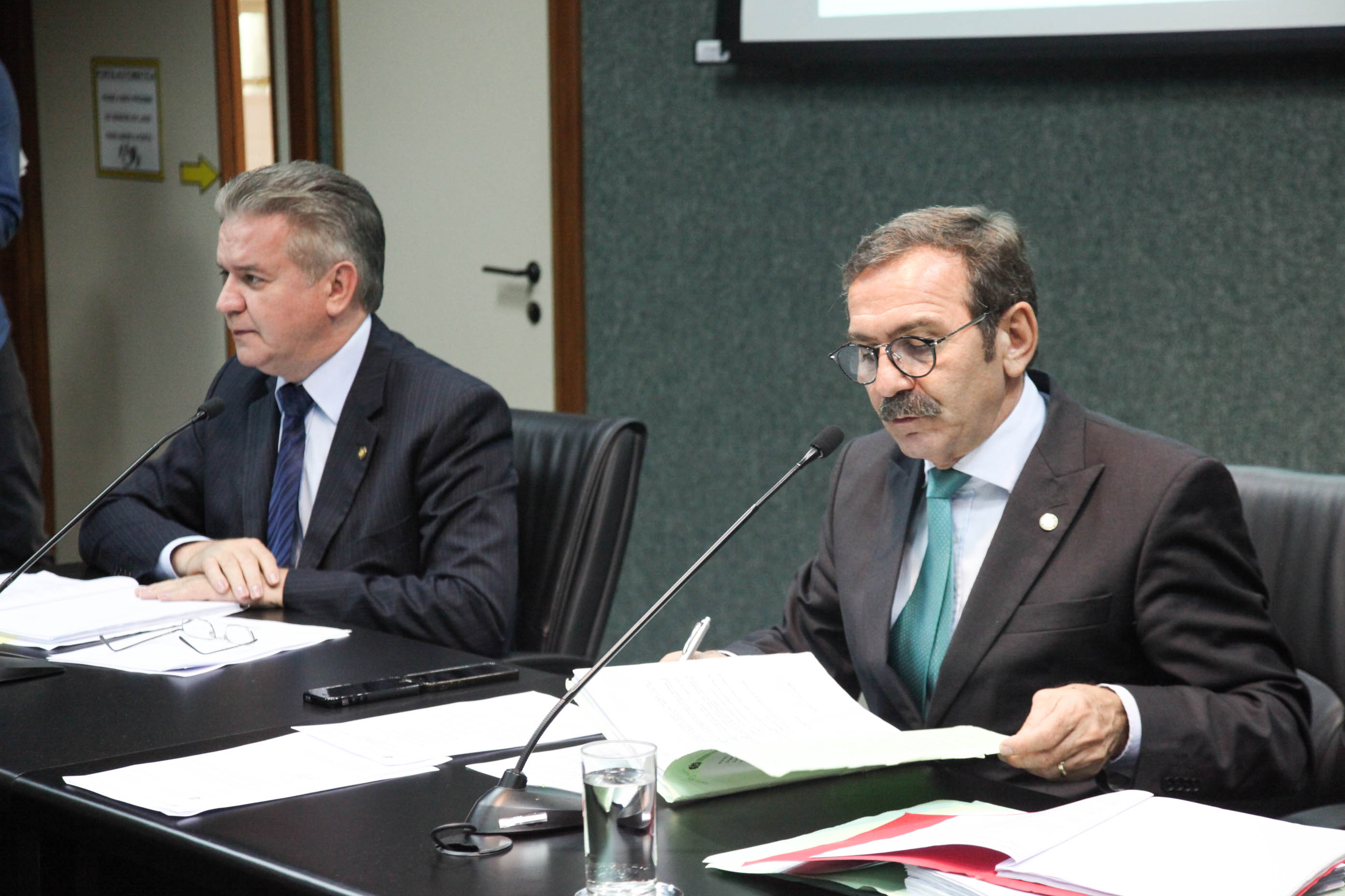 Comissão de Trabalho, Administração e Serviços Públicos.