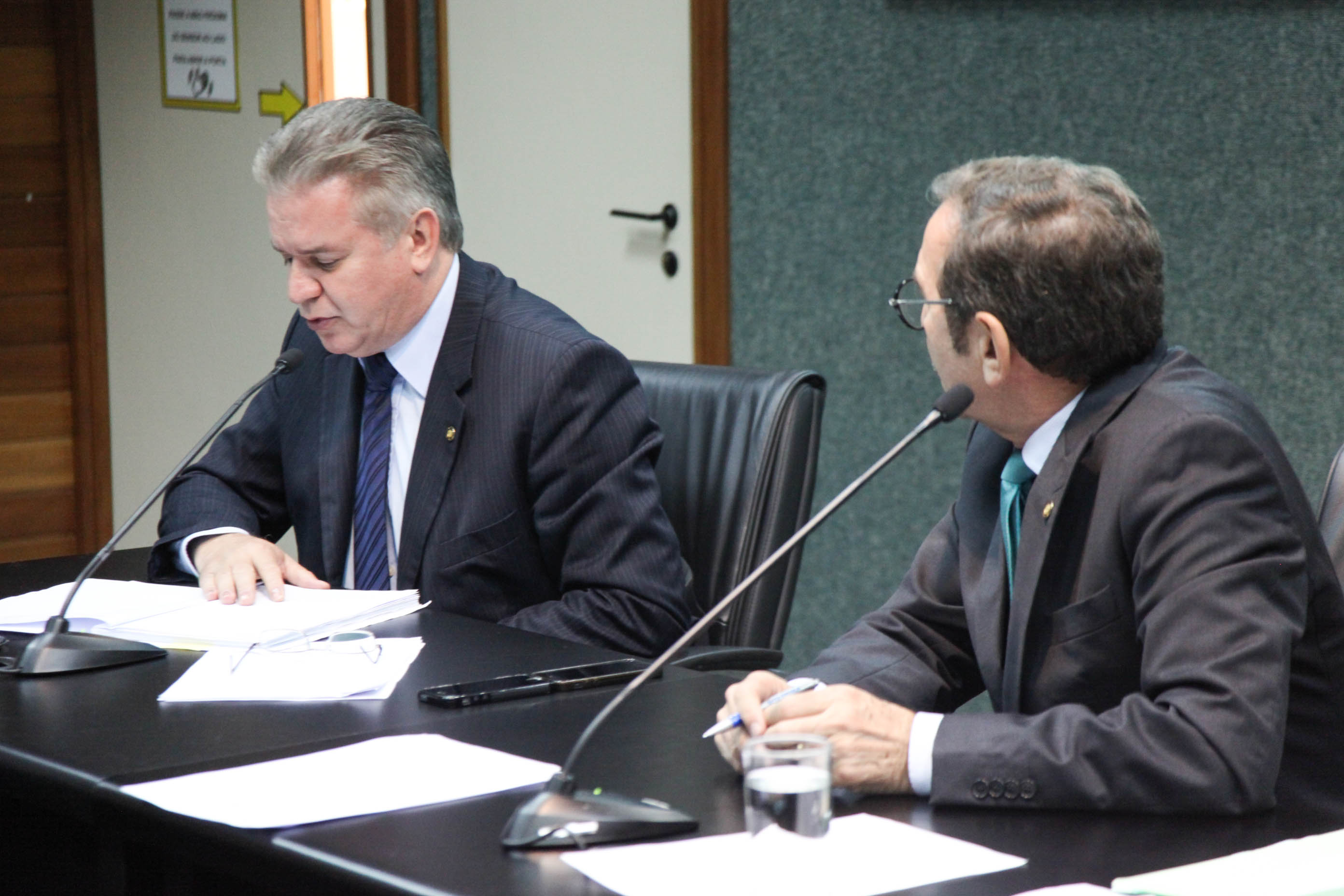 Comissão de Trabalho, Administração e Serviços Públicos.