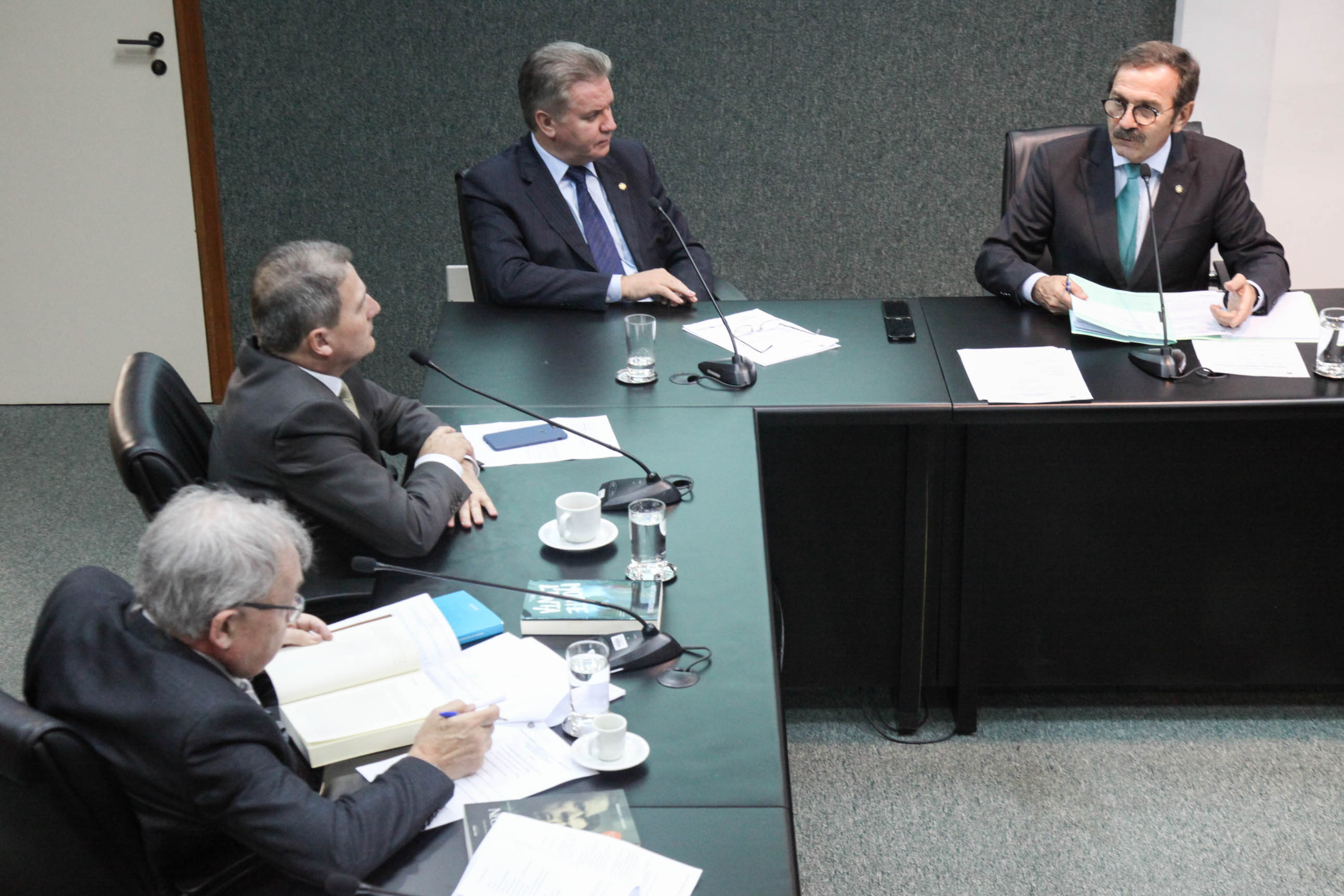 Comissão de Trabalho, Administração e Serviços Públicos.