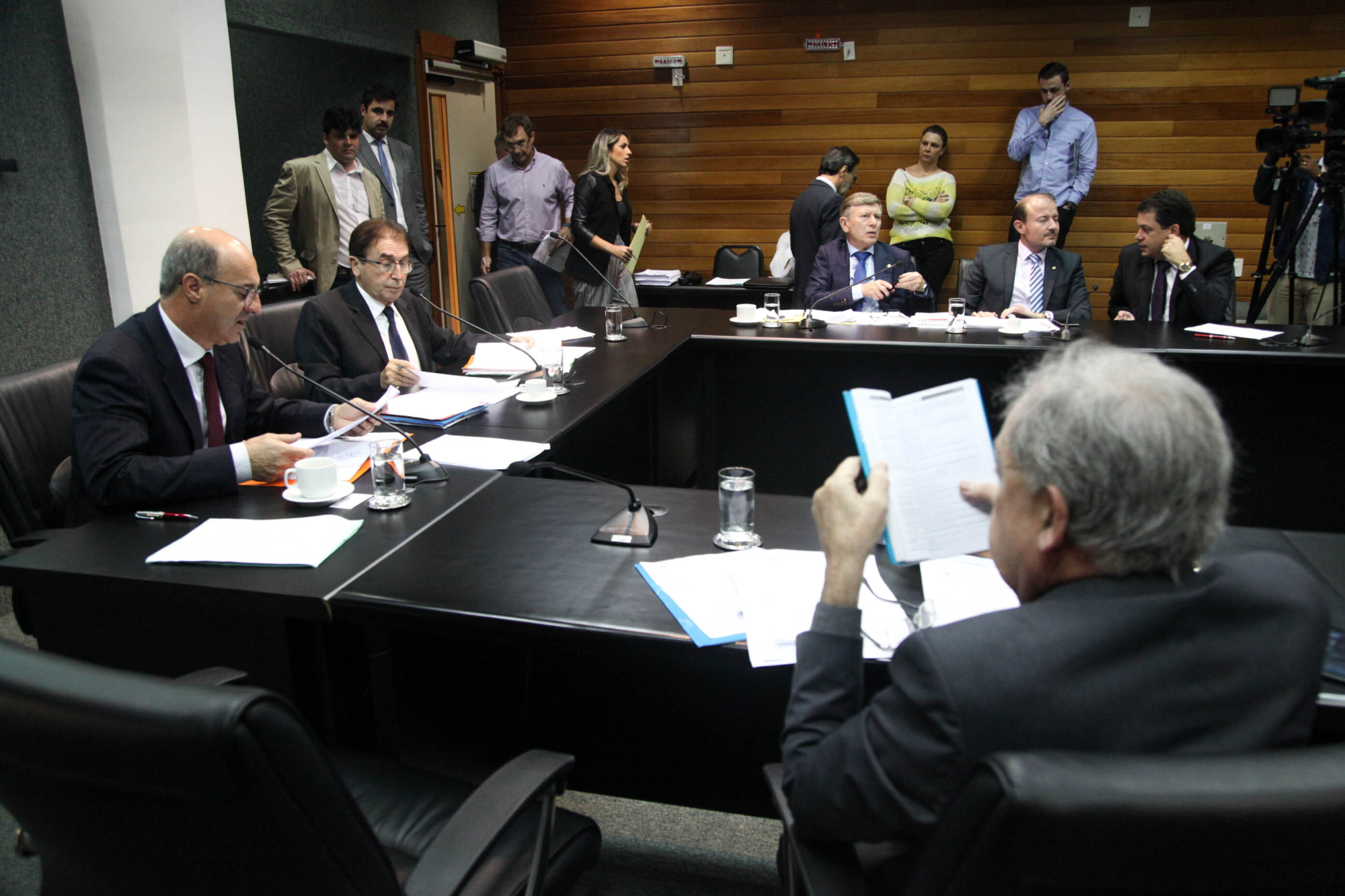 Projetos do executivo passam pela Comissão de Finanças