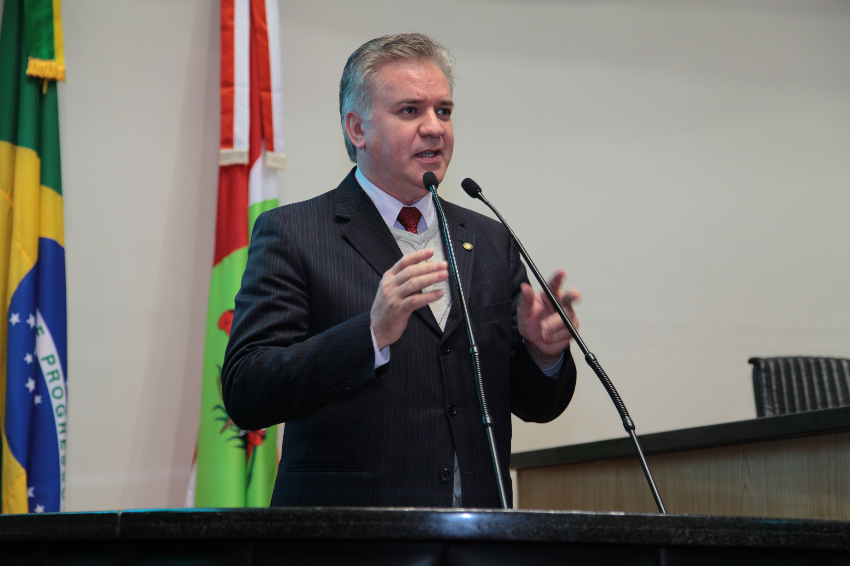 Sessão Ordinária. Deputado César Valduga (PCdoB)
