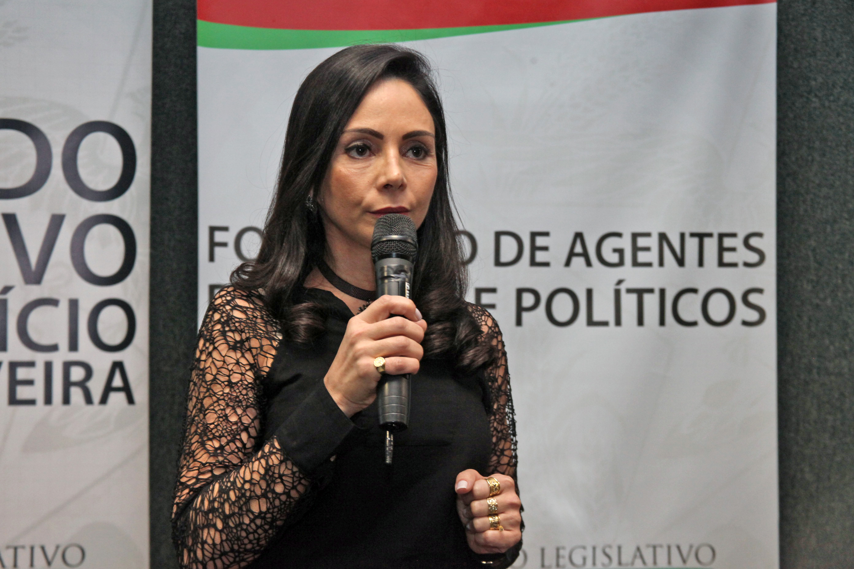 Vanilsa de Oliveira - vice-presidente regional do Extremo Sul do Conselho Estadual da Mulher Empresária (Ceme). VIII Encontro de Mulheres Parlamentares. Foto: Fábio Queiroz / Agência AL