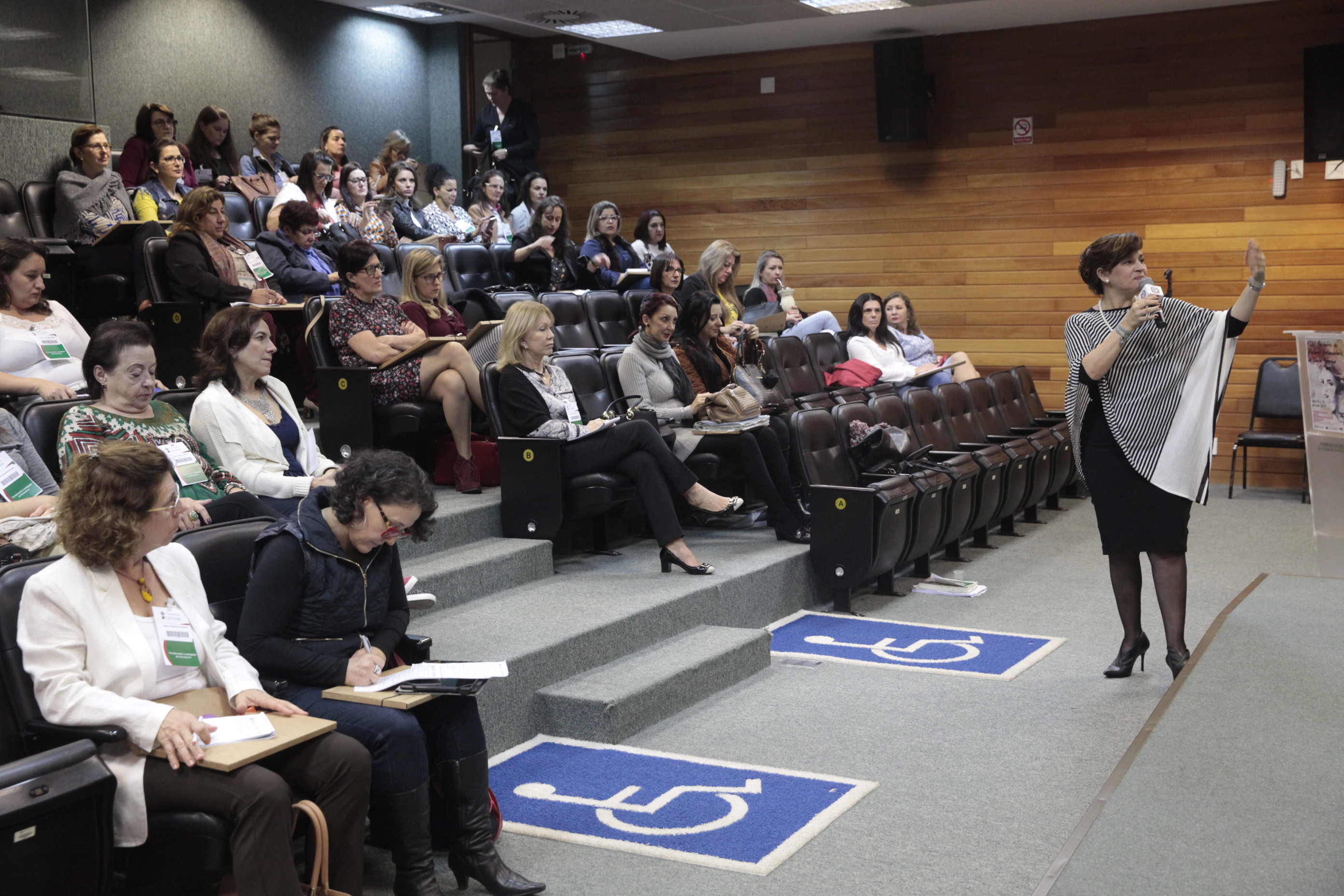 VIII Encontro de Mulheres Parlamentares. Foto: Eduardo Guedes de Oliveira / Agência AL