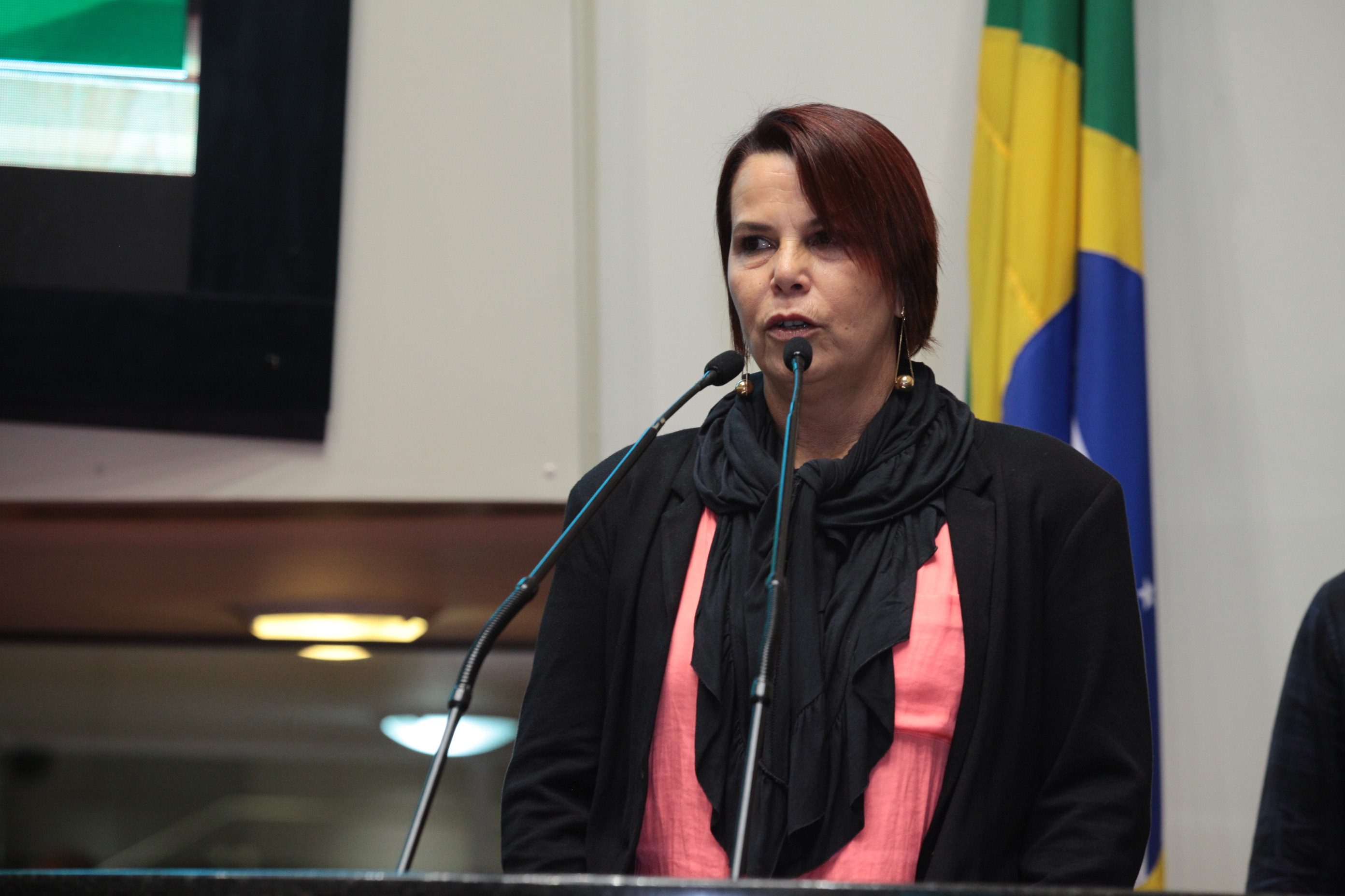 Sessão Especial em Homenagem ao Dia do Surf - Luciane Dalcema dos Santos