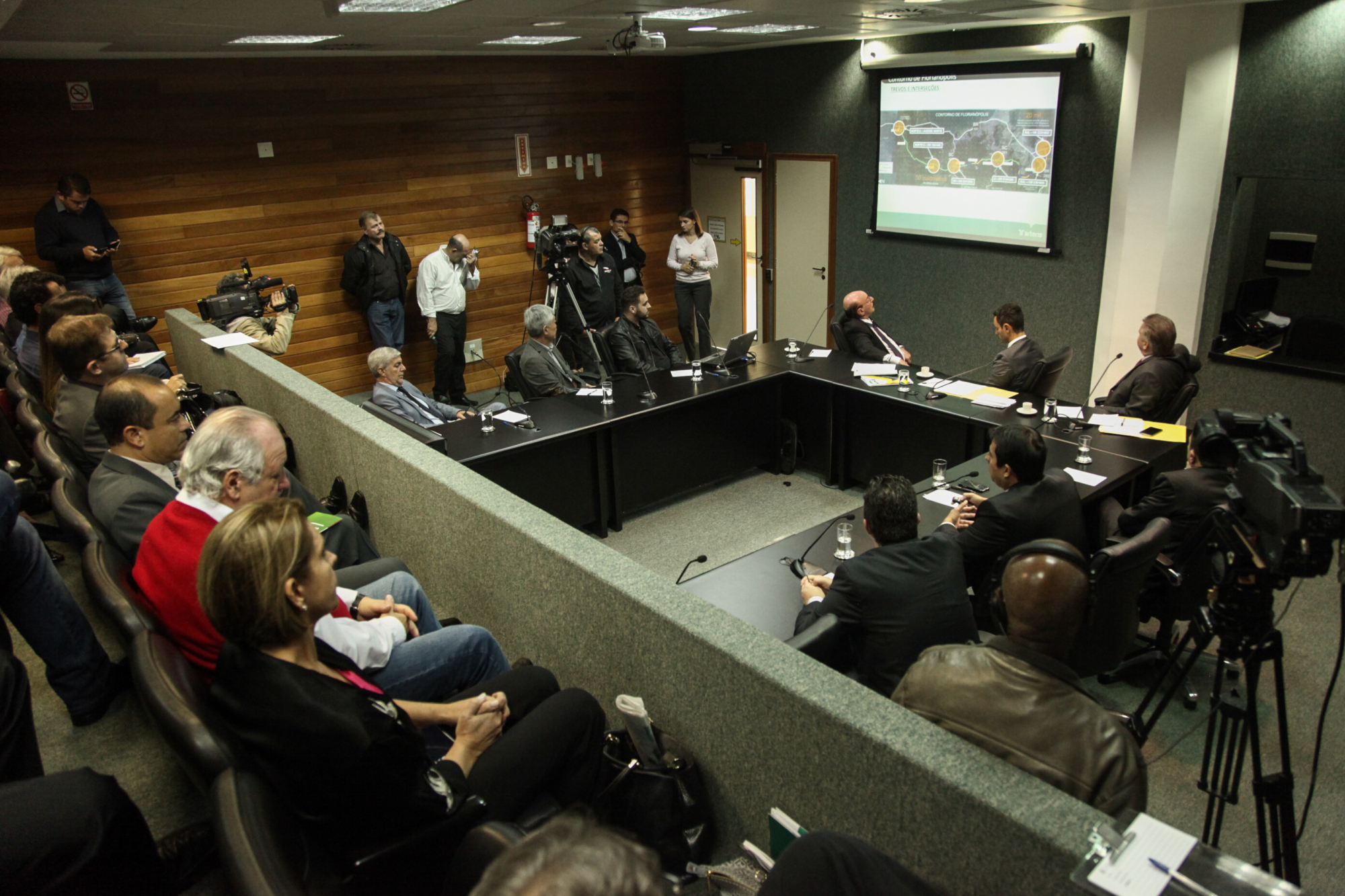 Comissão debate andamento das obras do contorno viário da Grande Florianópolis