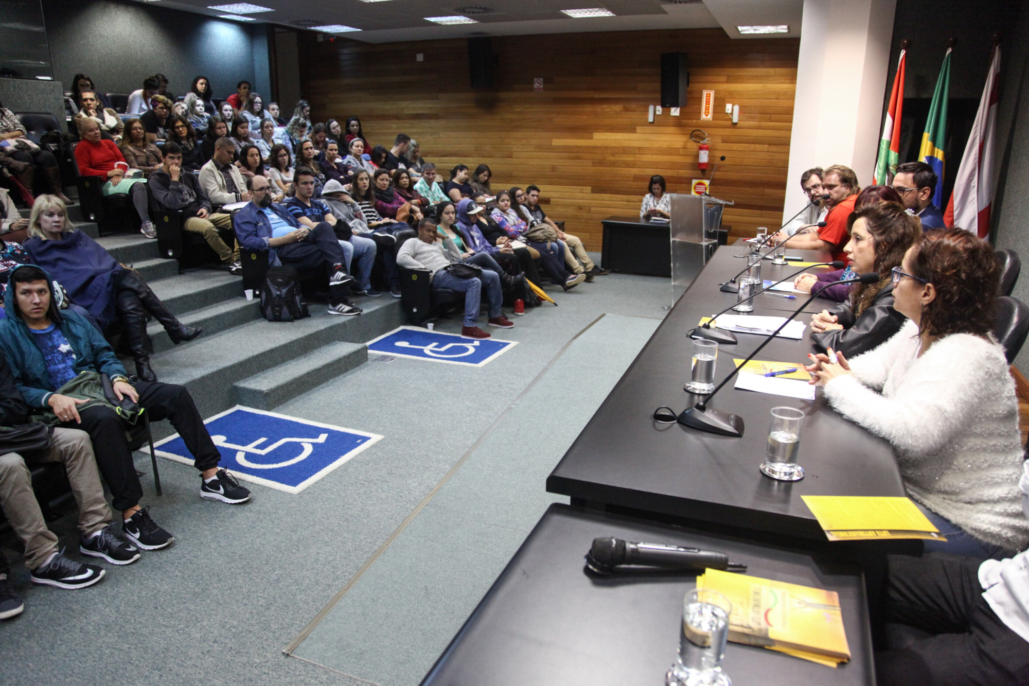Comissão promove debate sobre saúde mental