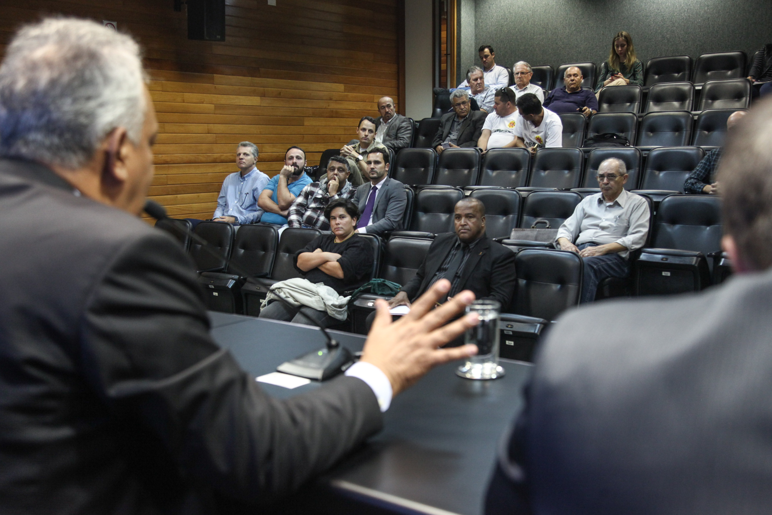 Seminário: Unificação das polícias Civil e Militar.