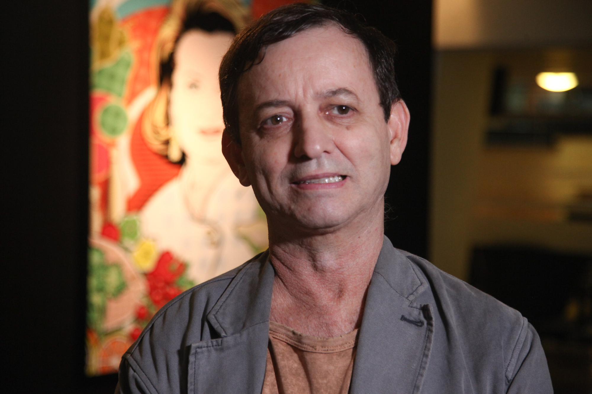 Assembleia recebe exposição de quadros do artista Clovis Medeiros