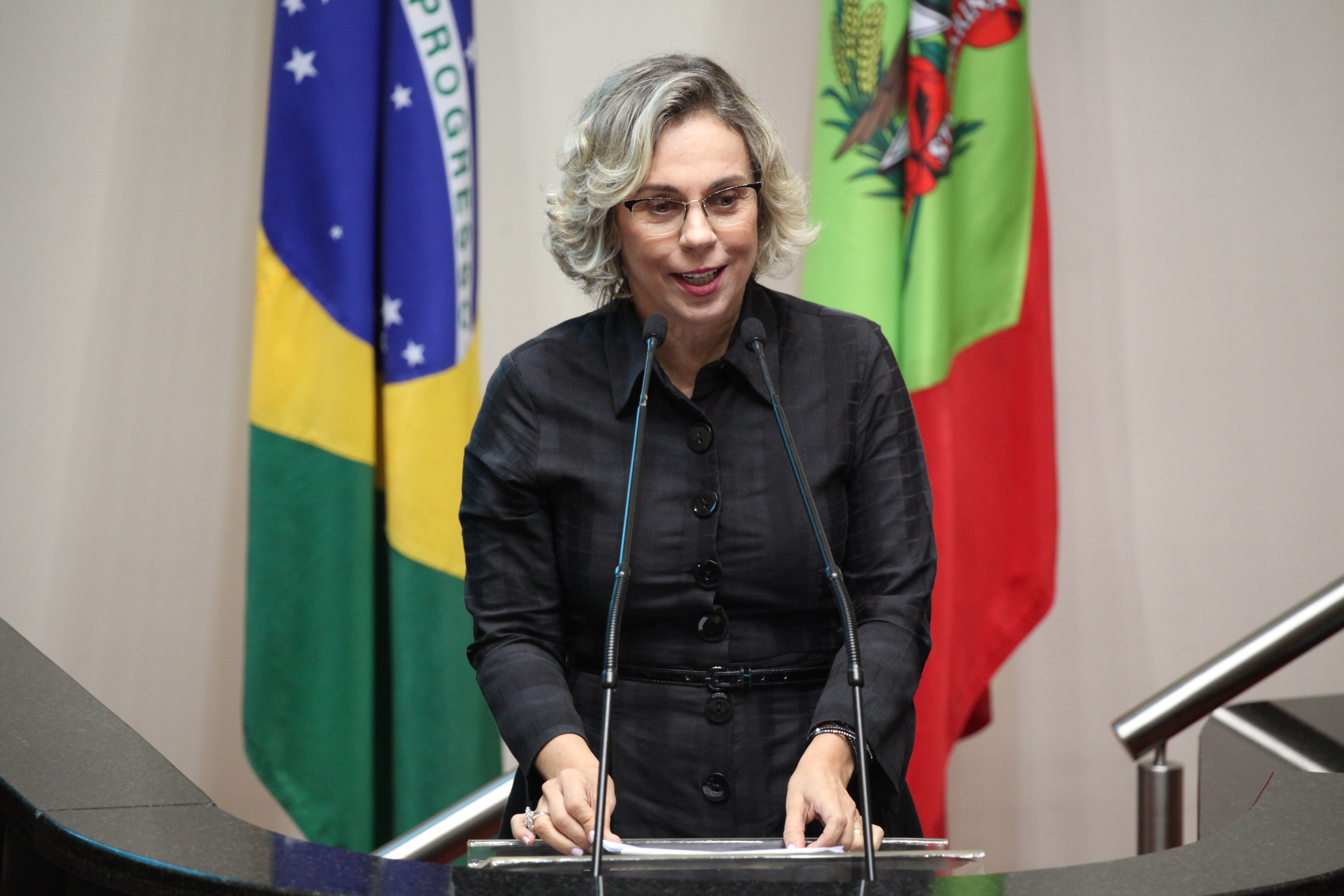 Sessão Ordinária. Deputada Ana Paula Lima (PT). Foto: Miriam Zomer / Agência AL