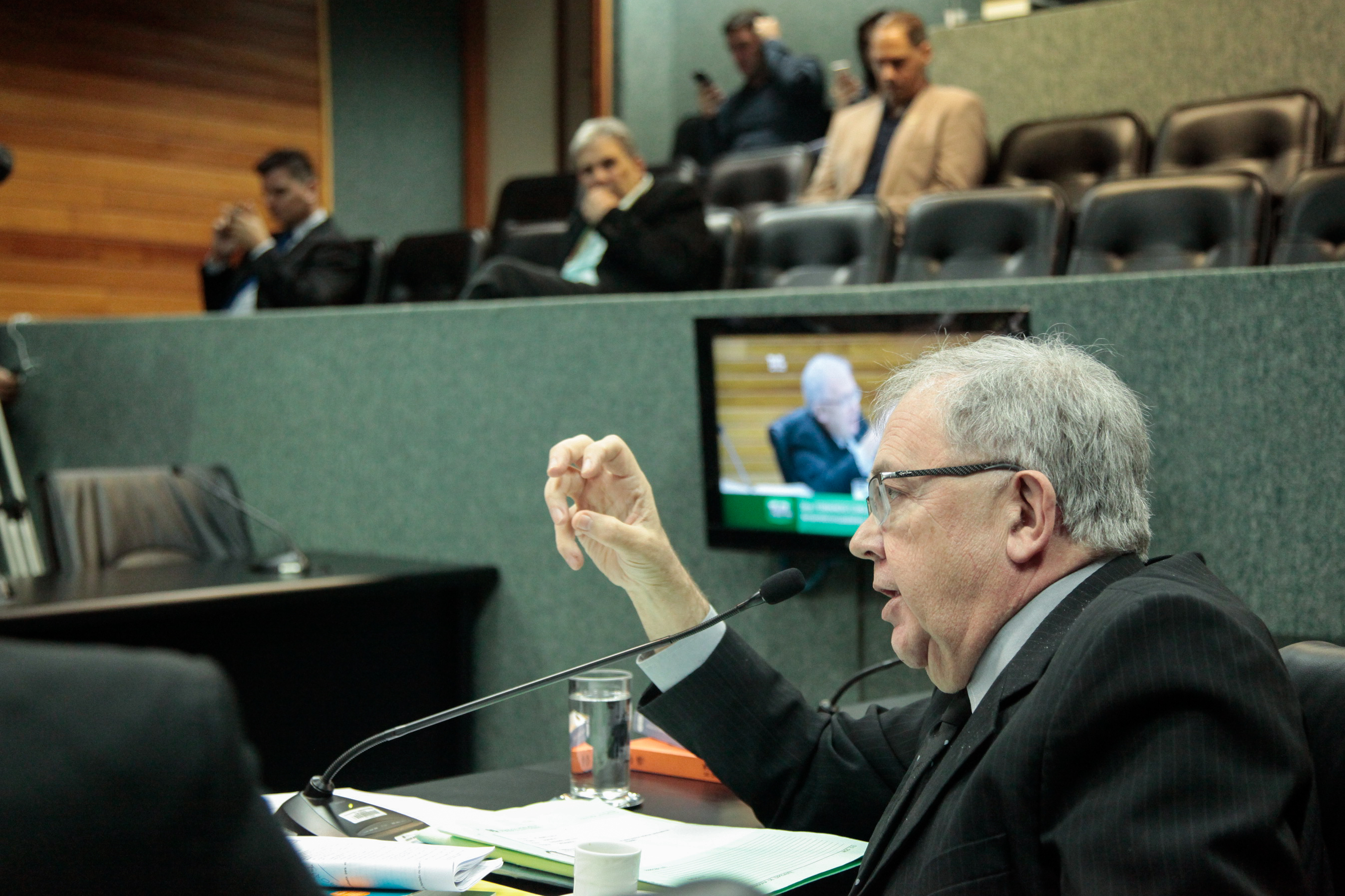 Deputado Fernando Coruja (PMDB). Comissão de Trabalho, Administração e Serviços Públicos.