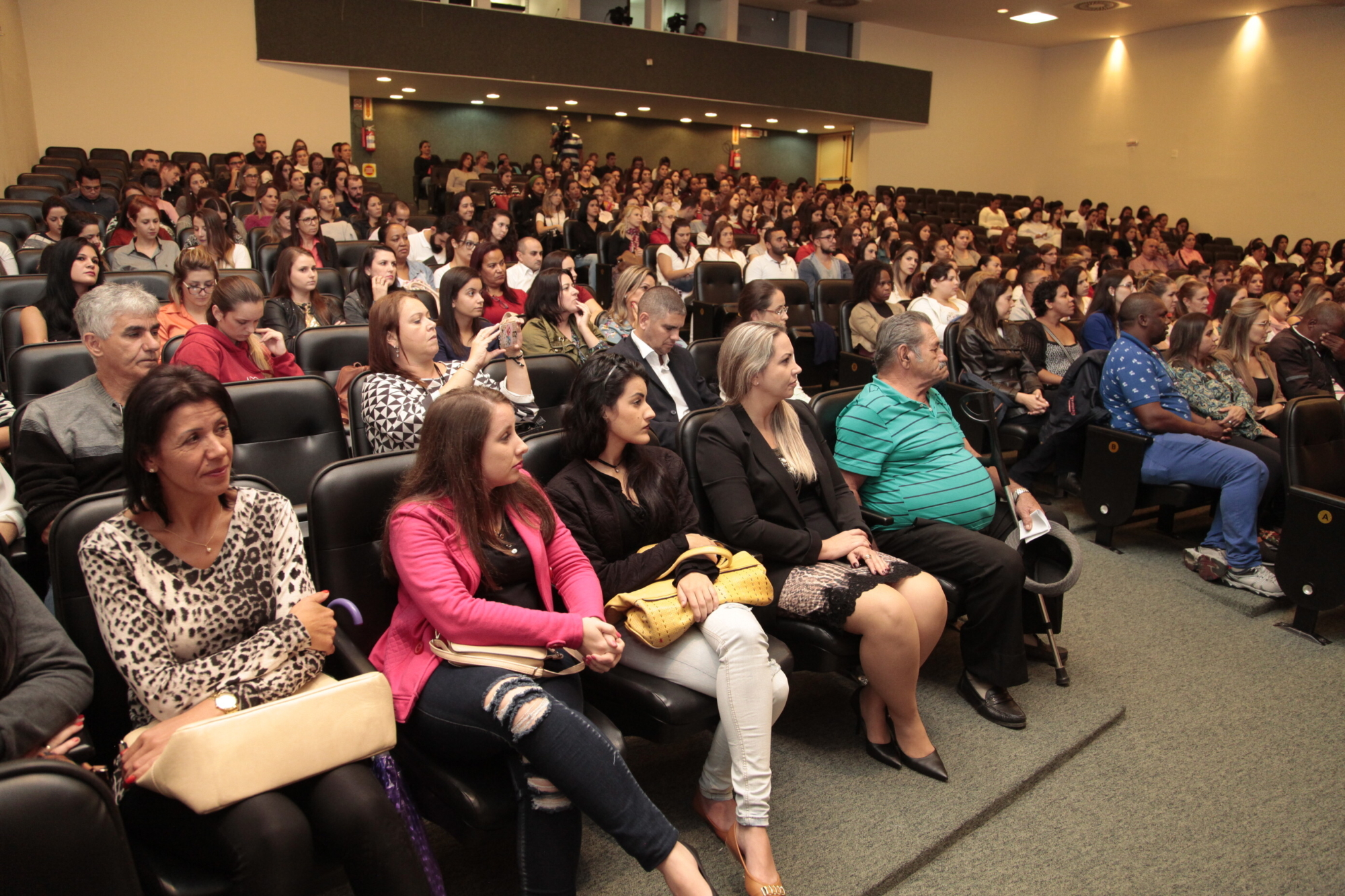 Assembleia sedia abertura da 78ª Semana Brasileira de Enfermagem em SC