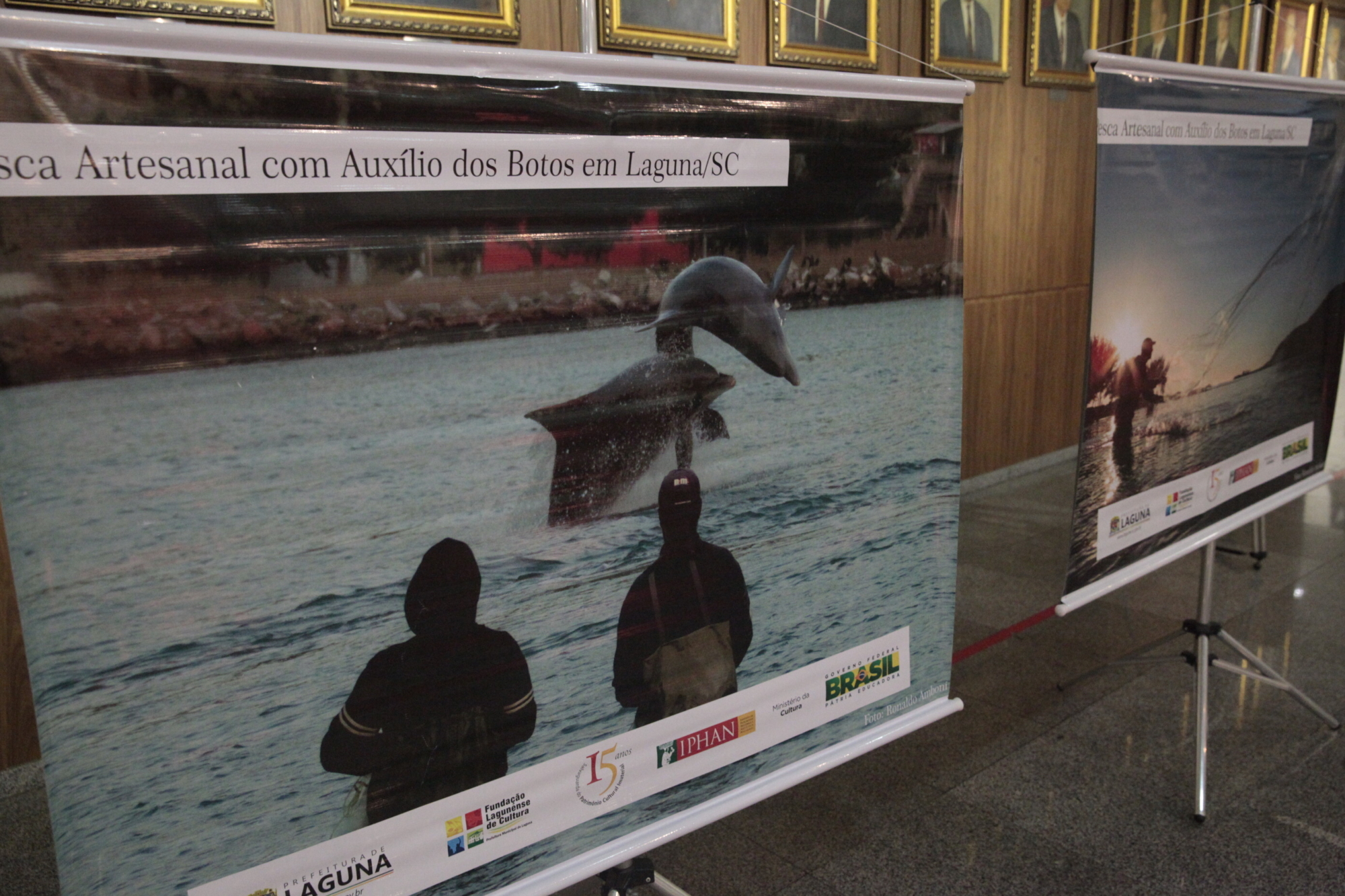 Dia Estadual da Preservação do Boto Pescador é celebrado com exposição