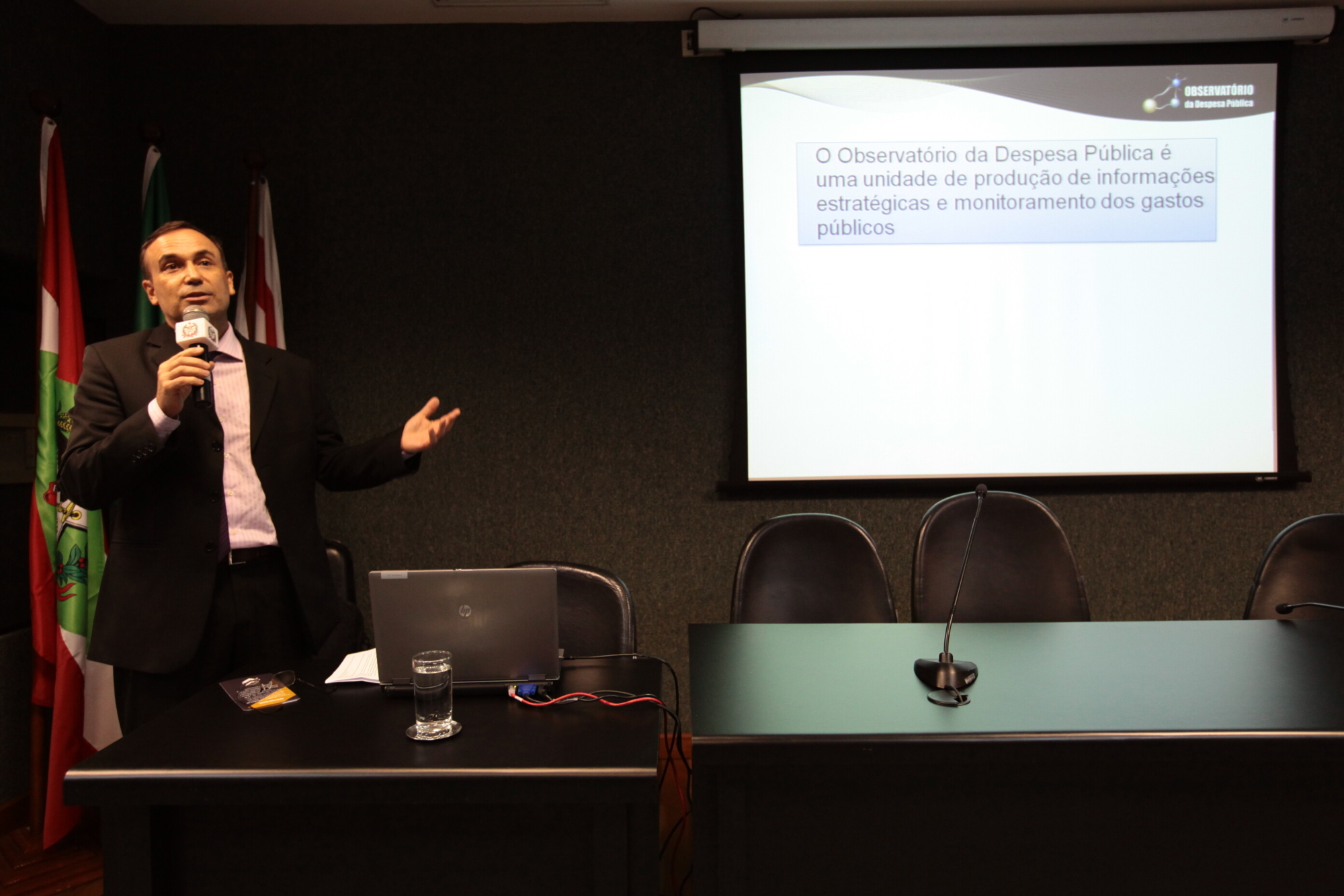 Workshop debate papel da transparência e ações de controle nas prefeituras
