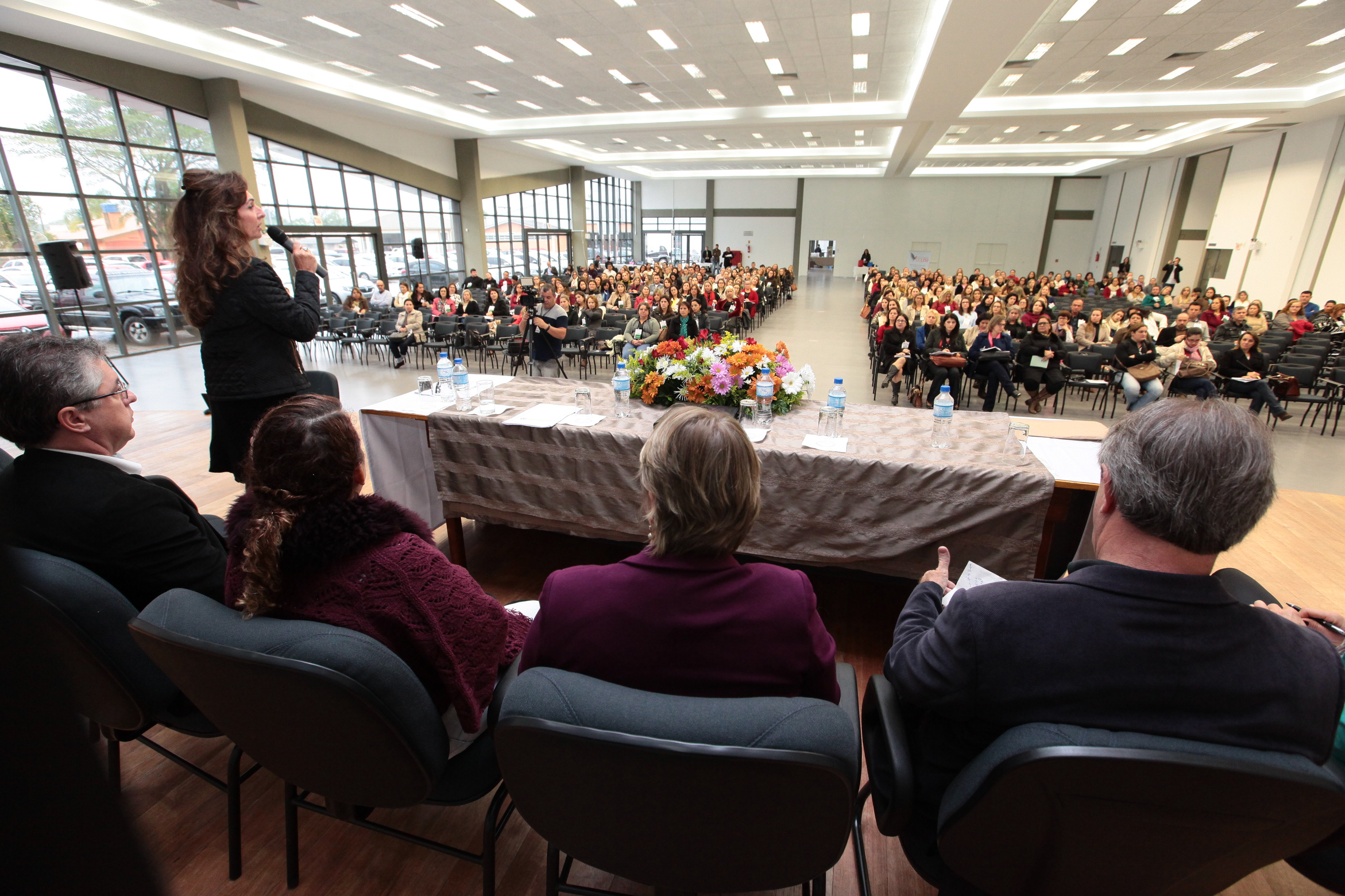 Seminário OPME, a BNDCC e os Desafios da Educação Brasileira - Turvo SC.. Secretária de Educação de Turvo Suzana Miranda.
