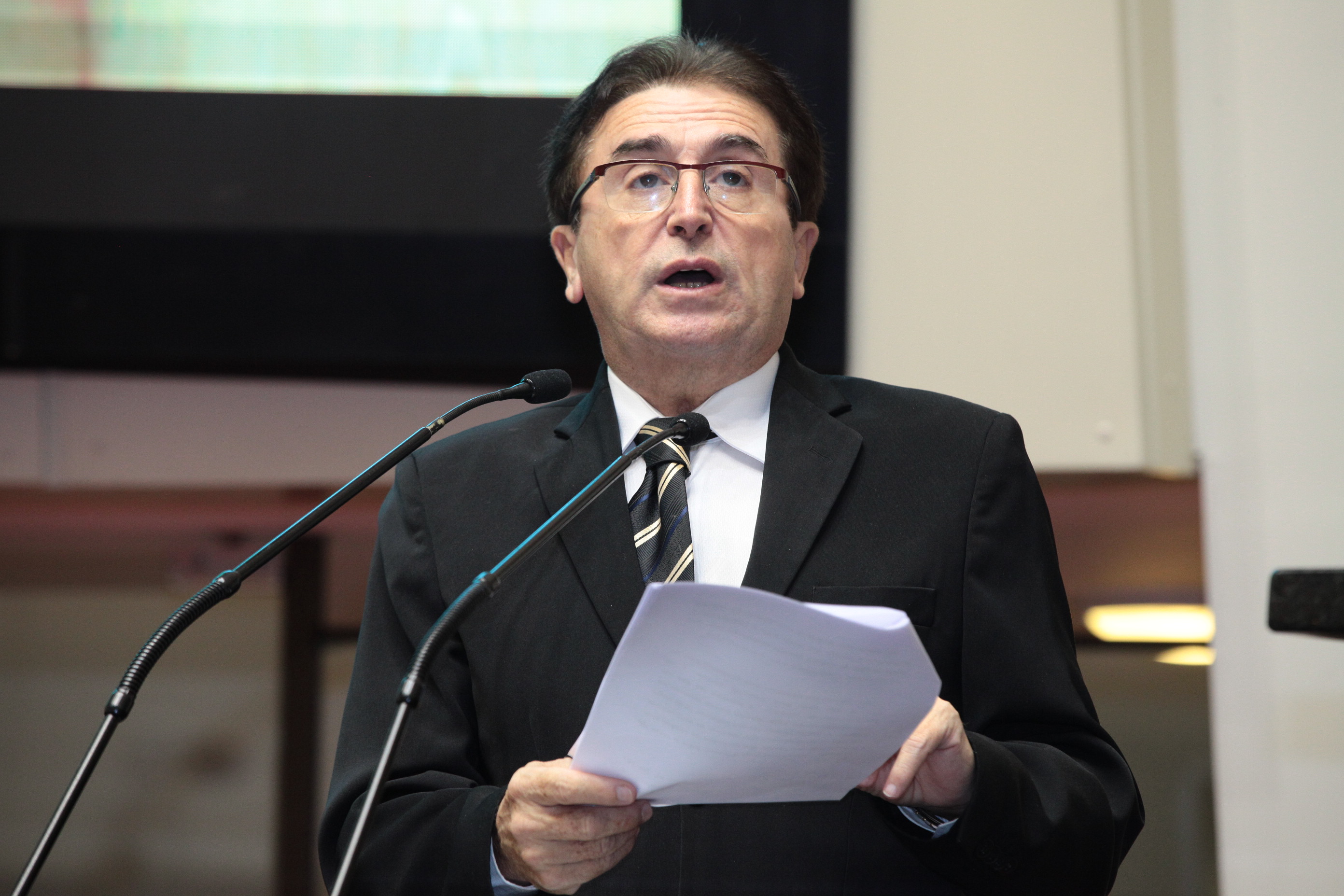 Deputado Antônio Aguiar (PMDB). Sessão Ordinária.