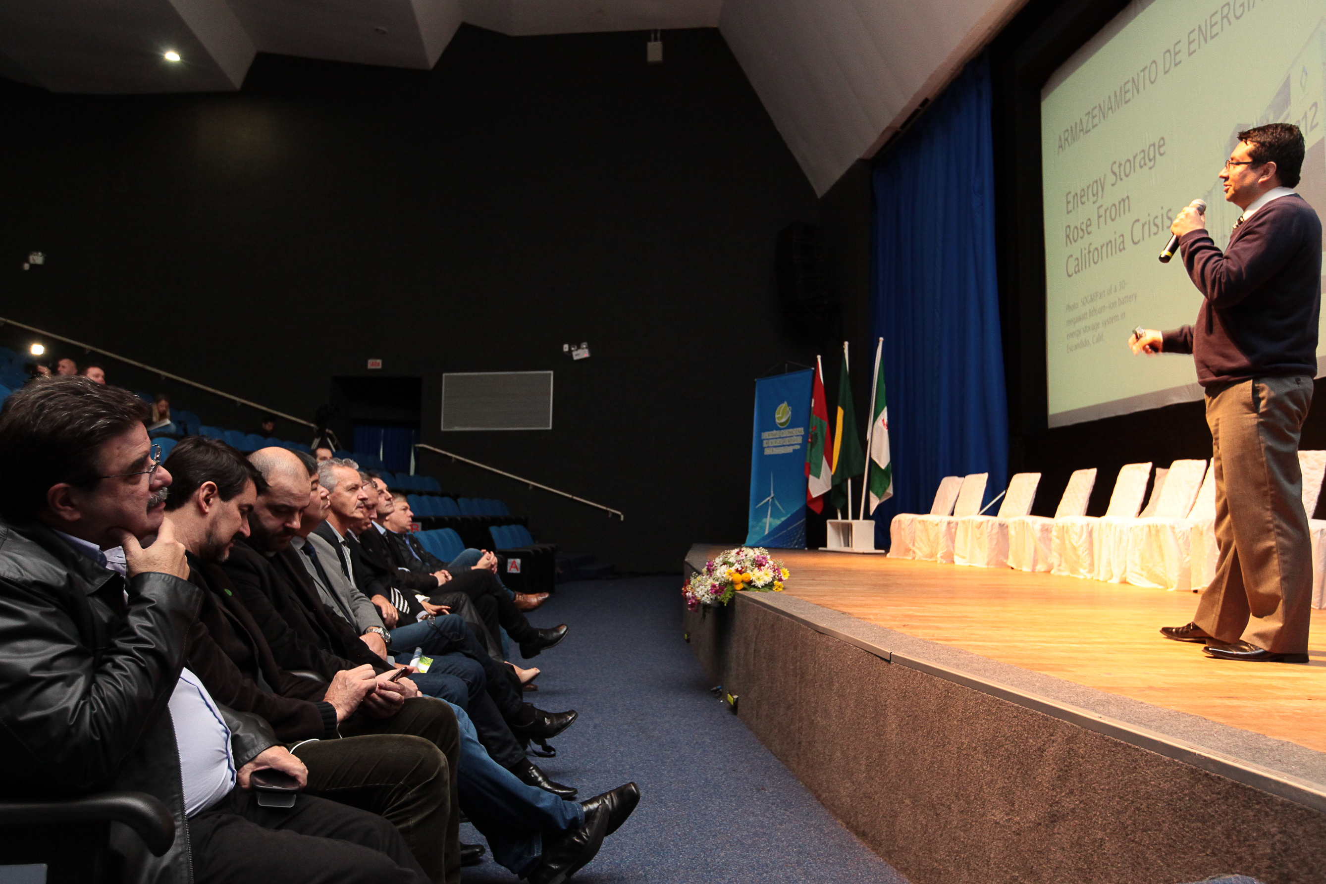 I Seminário Internacional em Energias Renováveis FCTER - Chapecó.   Paulo Eduardo Palomino.