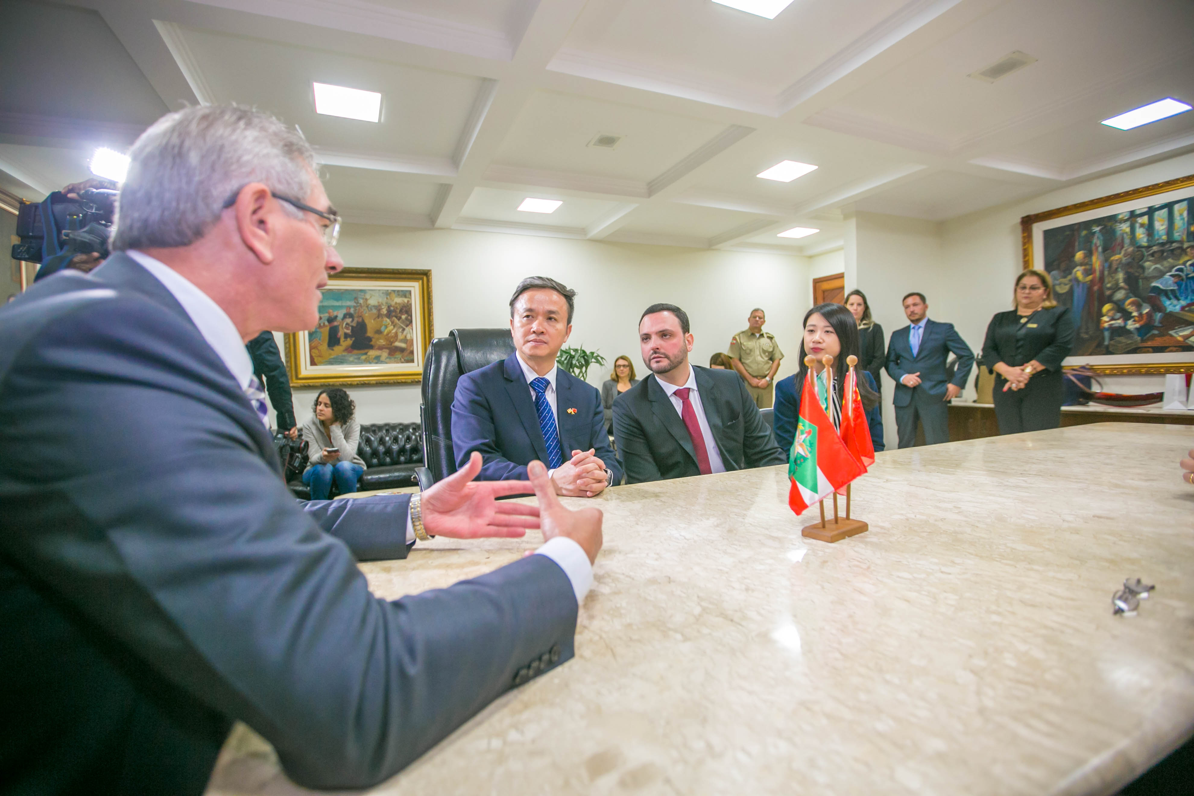 Visita de Comissão Chinesa a ALESC