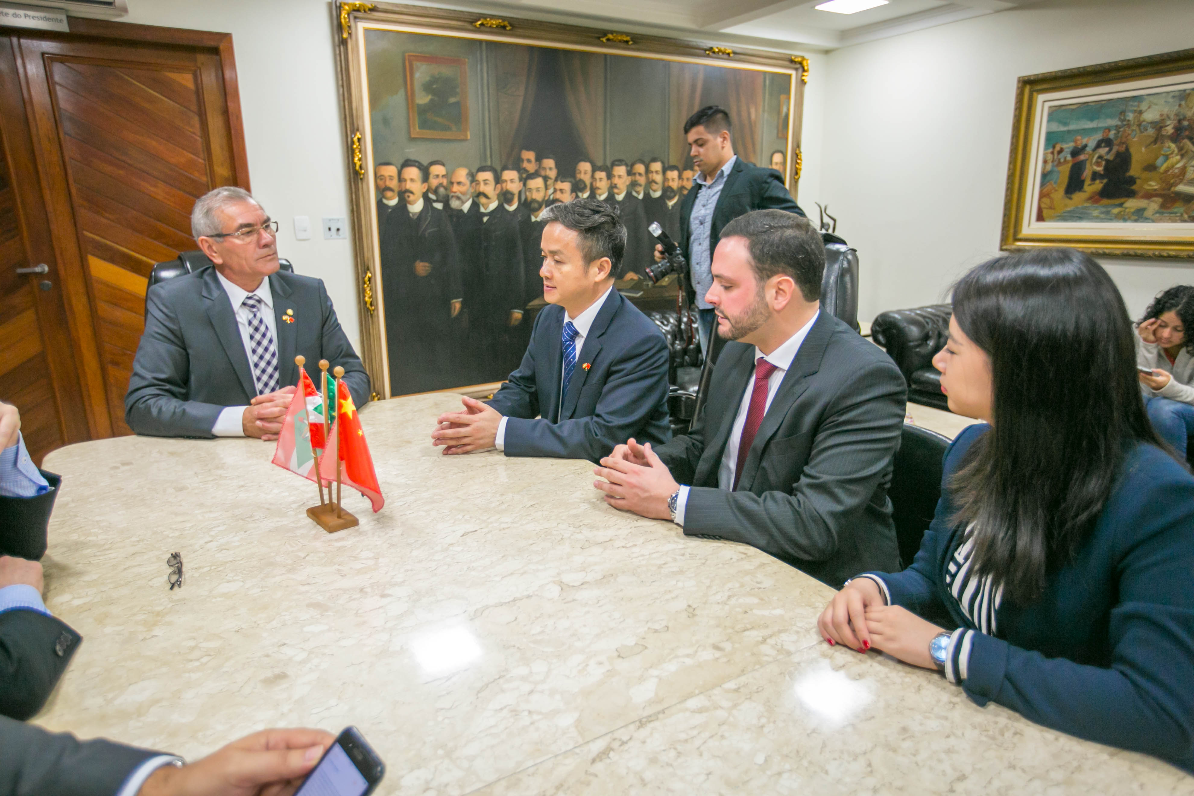 Visita de Comissão Chinesa a ALESC