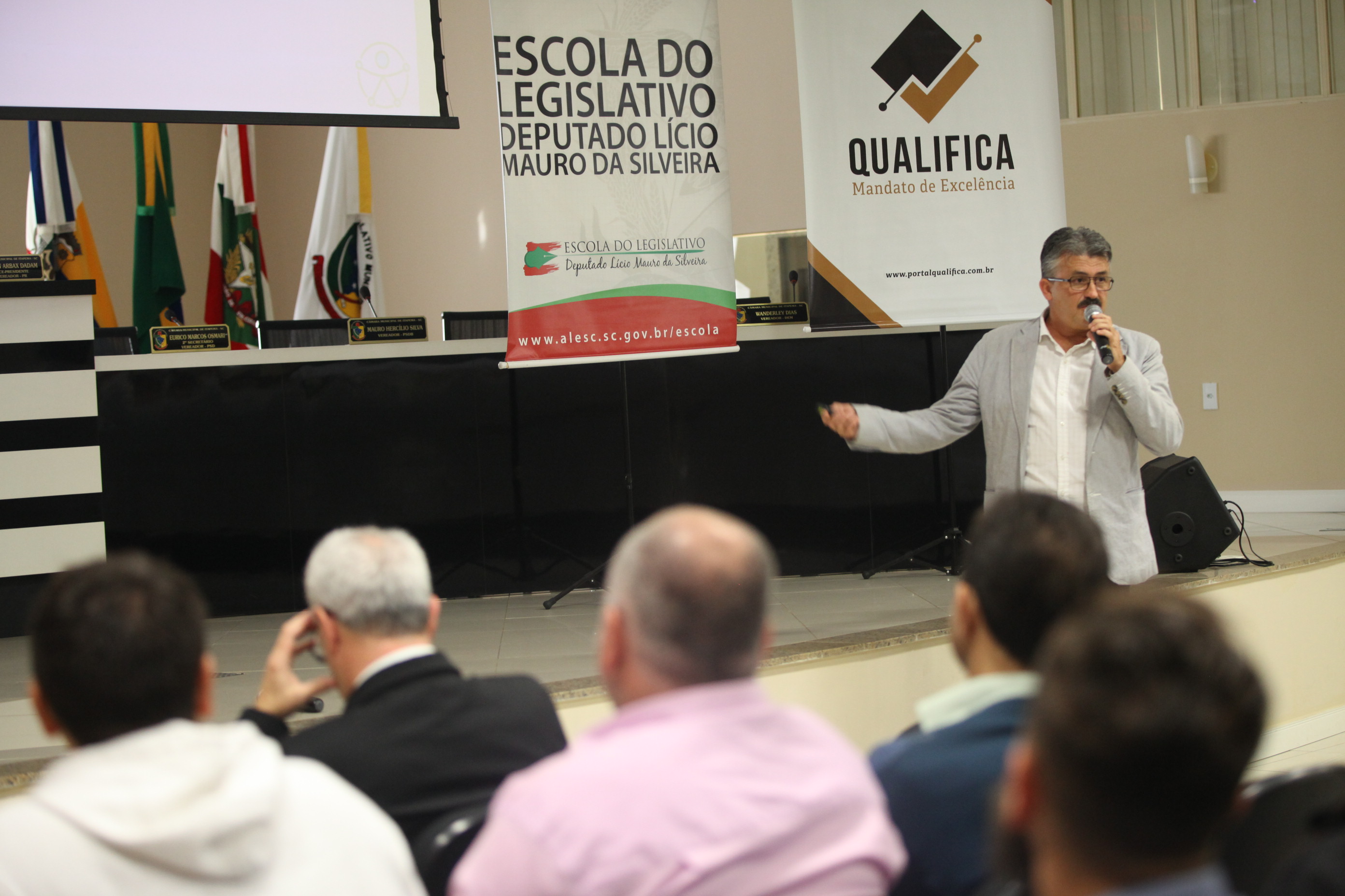 Escola do Legislativo Realiza o Programa Qualifica na Câmara Municipal de Itapema