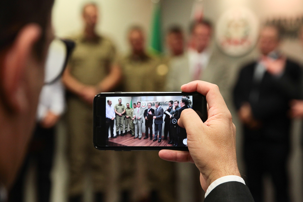 Homenagem aos Policiais Militares.