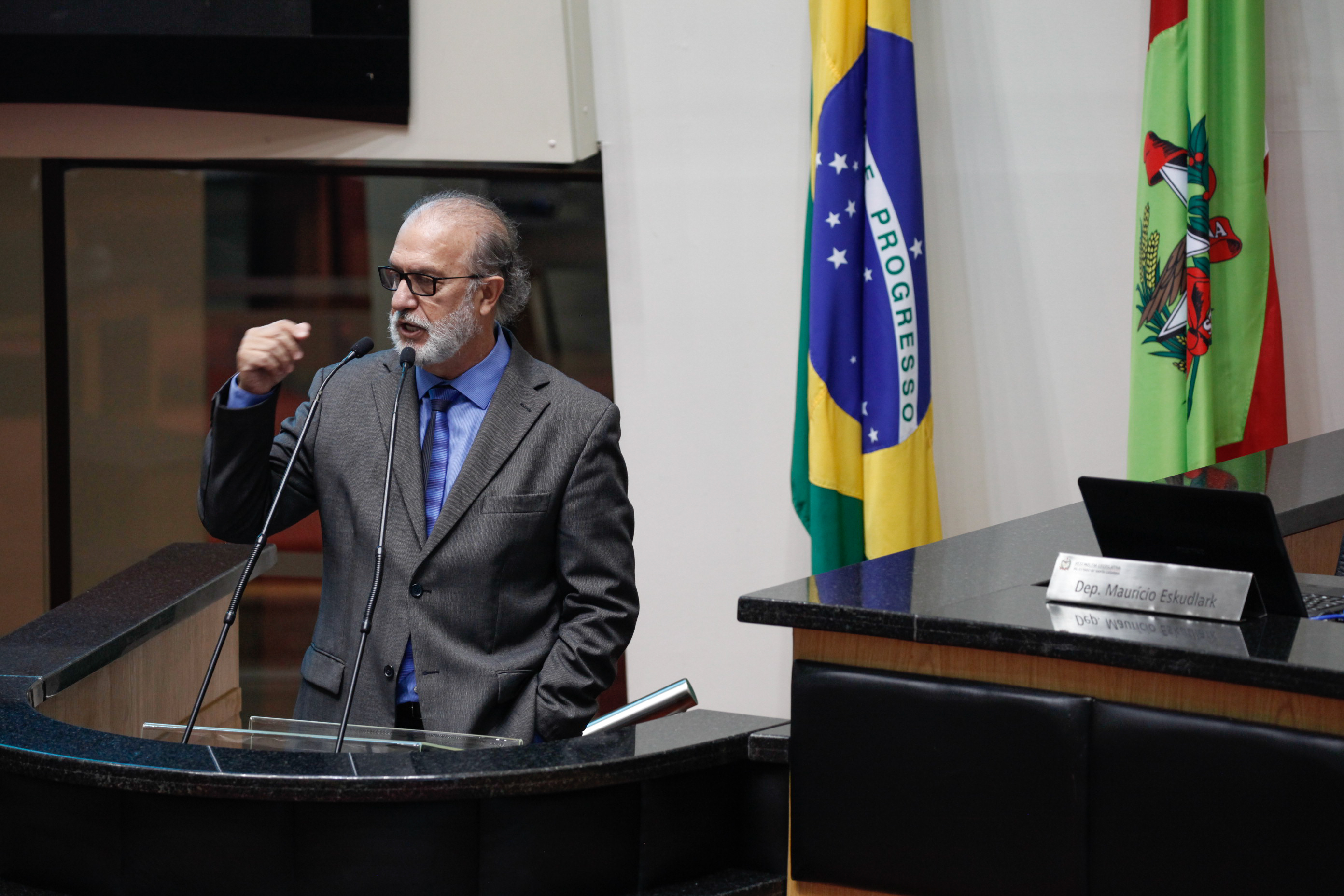 Sessão Ordinária. Deputado Nilson Gonçalves.