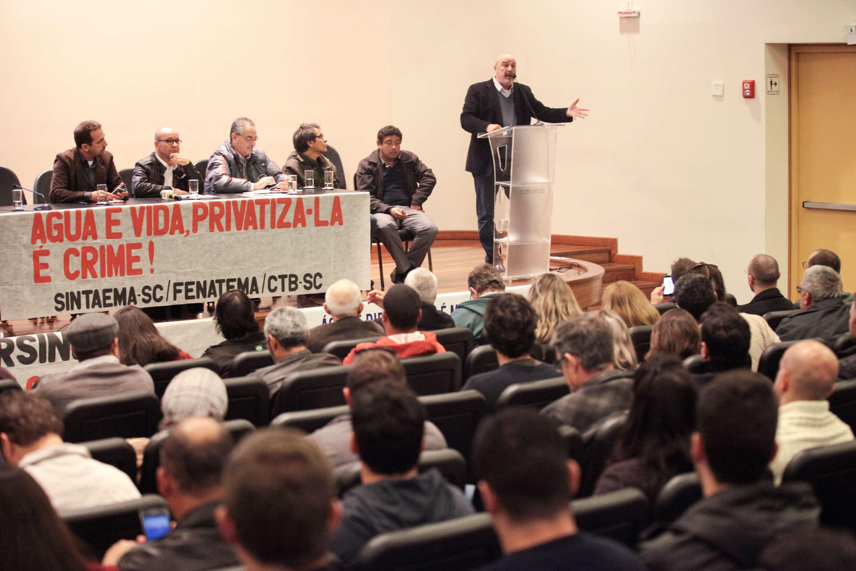 Lançamento da Frente Parlamentar em Defesa do Serviço Público e Contra a Privatização das Empresas Estatais.