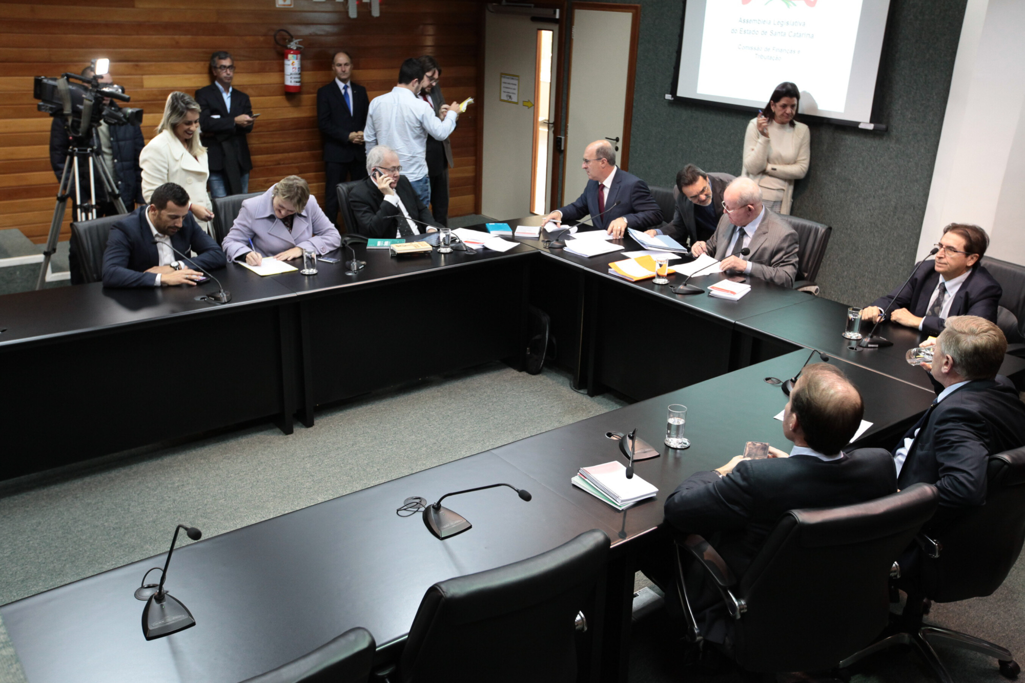 Avança projeto que autoriza financiamento para Fundam