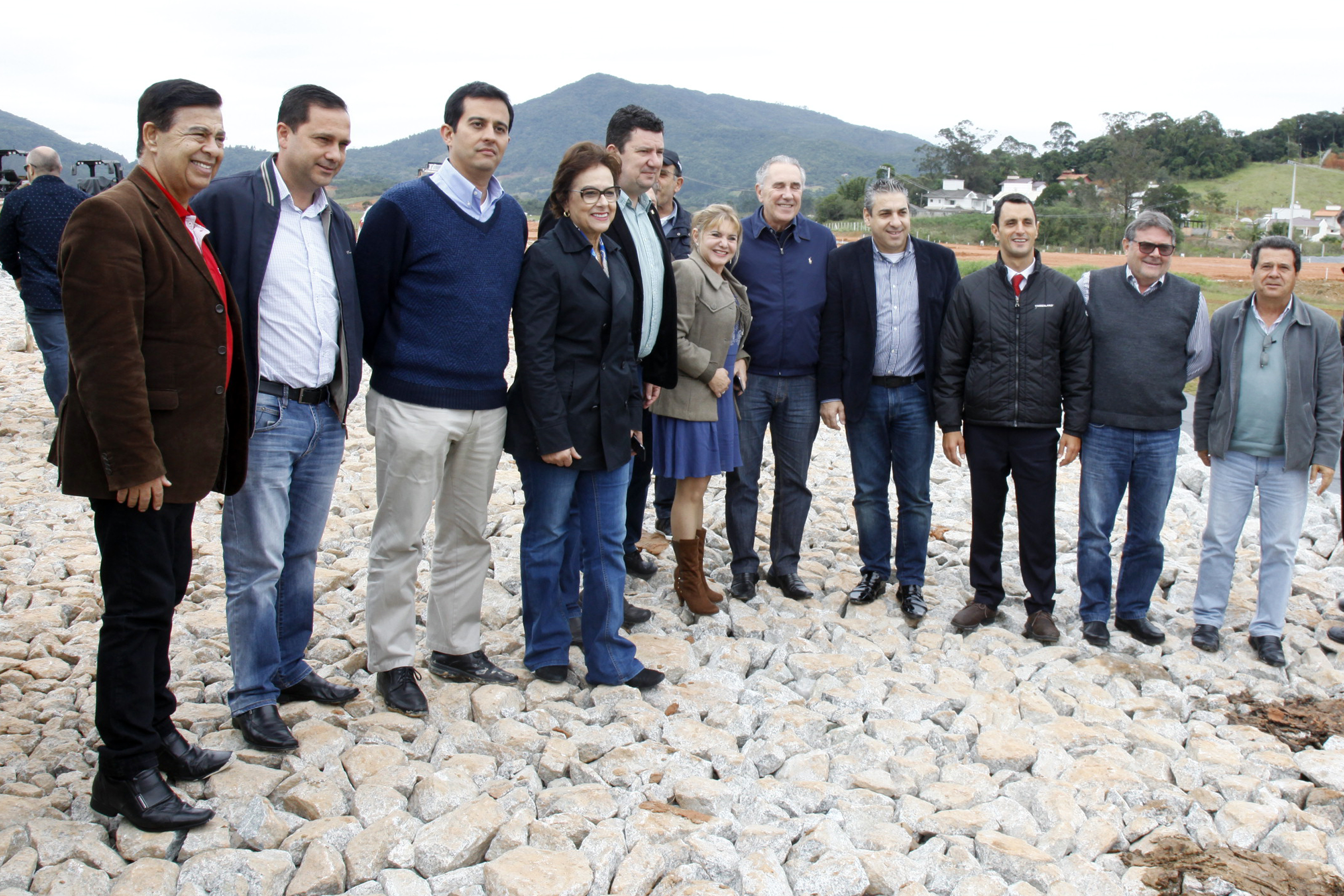 Deputados da Comissão de Transportes Visitam Obras do Contorno Viário na Grande Florianópolis.