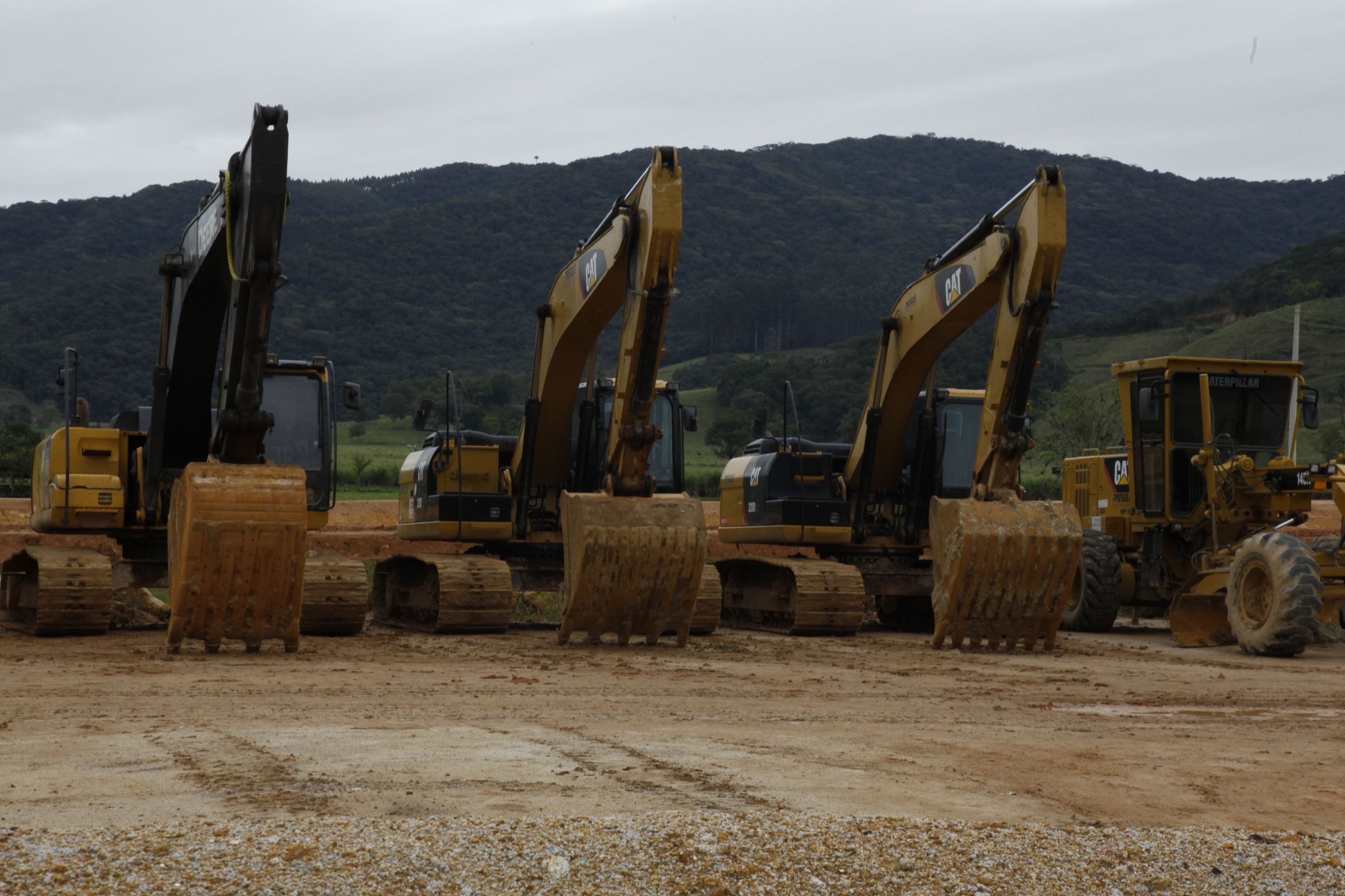 Deputados da Comissão de Transportes Visitam Obras do Contorno Viário na Grande Florianópolis.
