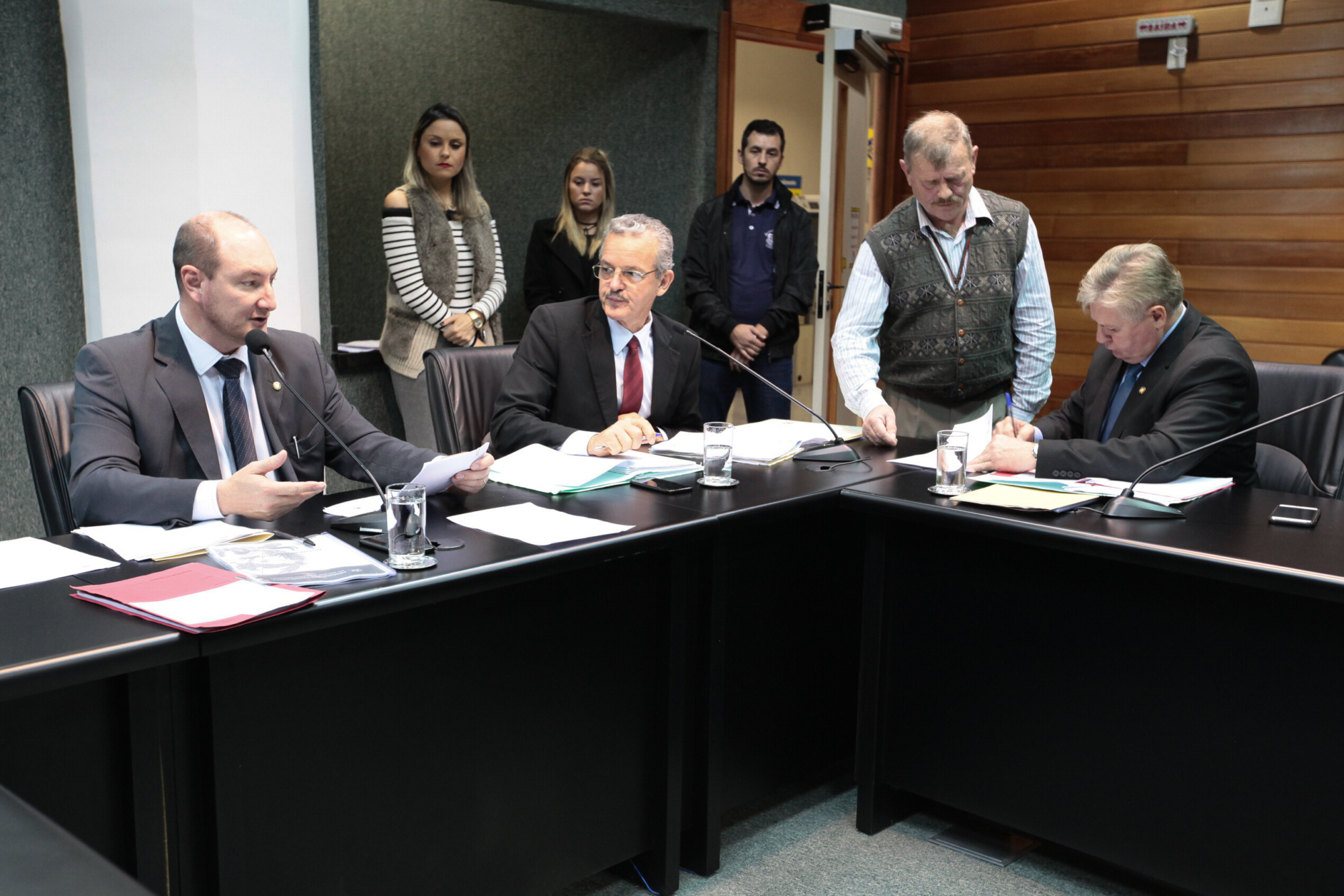 PL inclui nome de companheiro de união estável nas faturas mensais