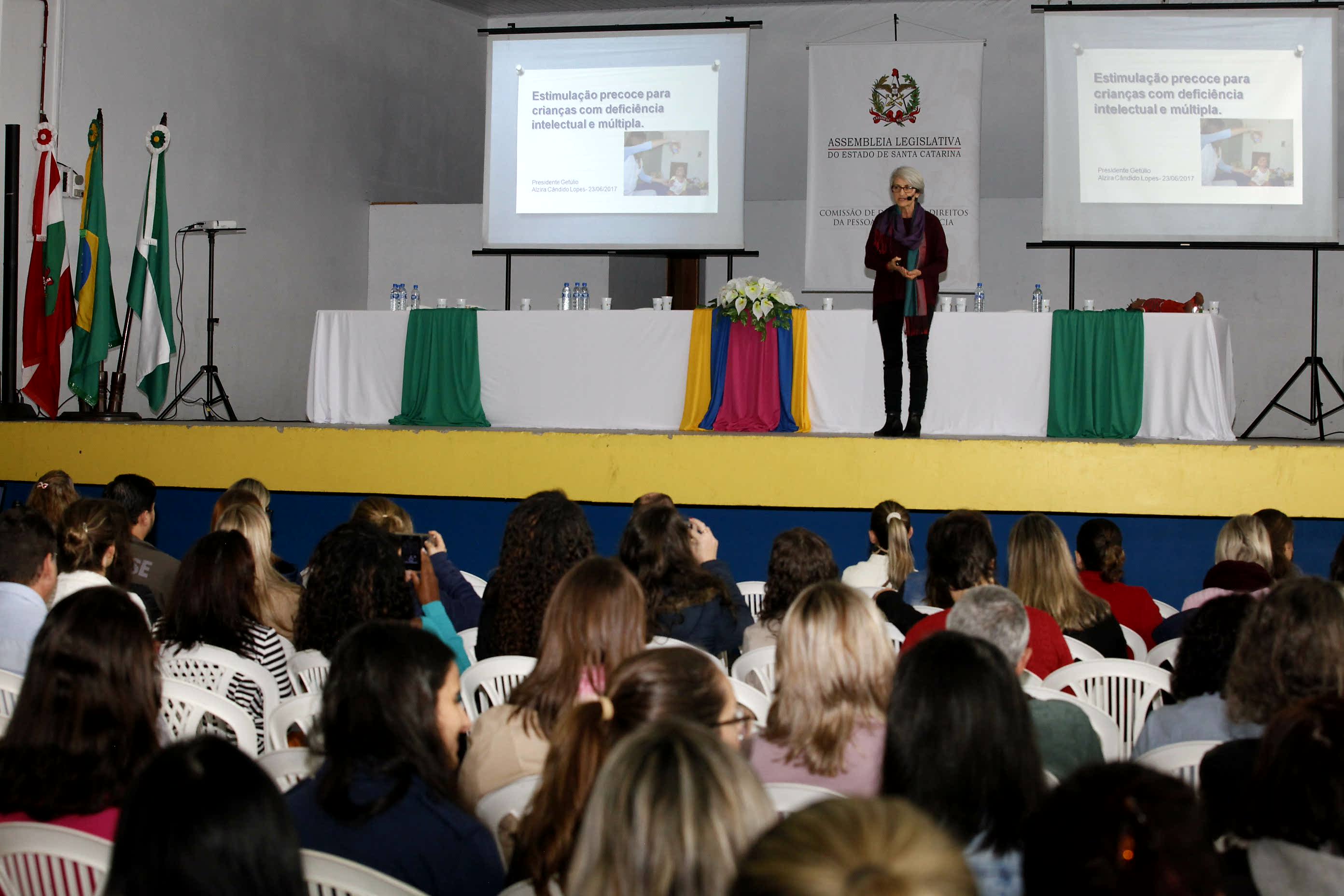 Seminário Sobre Prevenção de Deficiências - Presidente Getúlio.