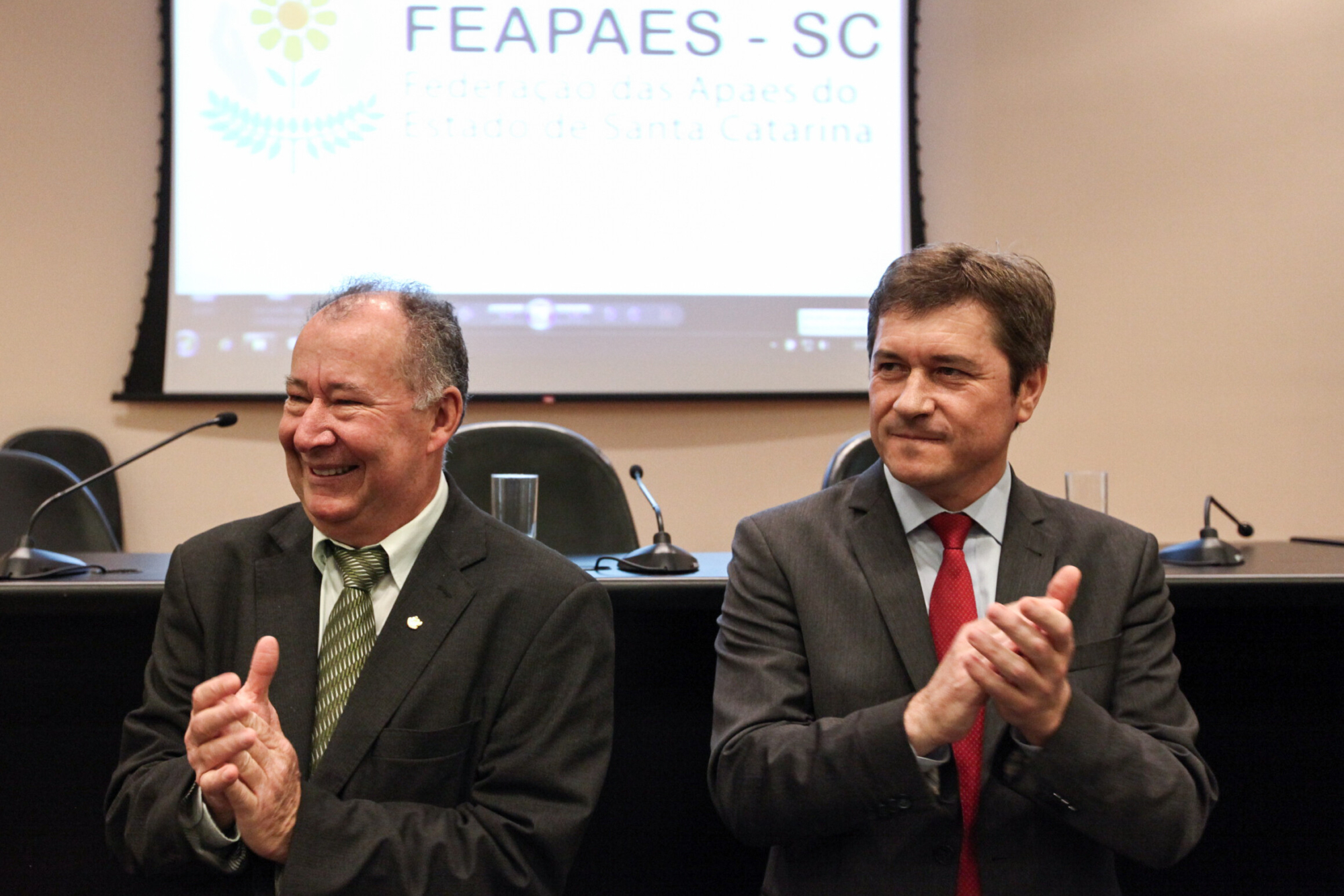 Lei assegura repasse mínimo de recursos do FundoSocial para as Apaes