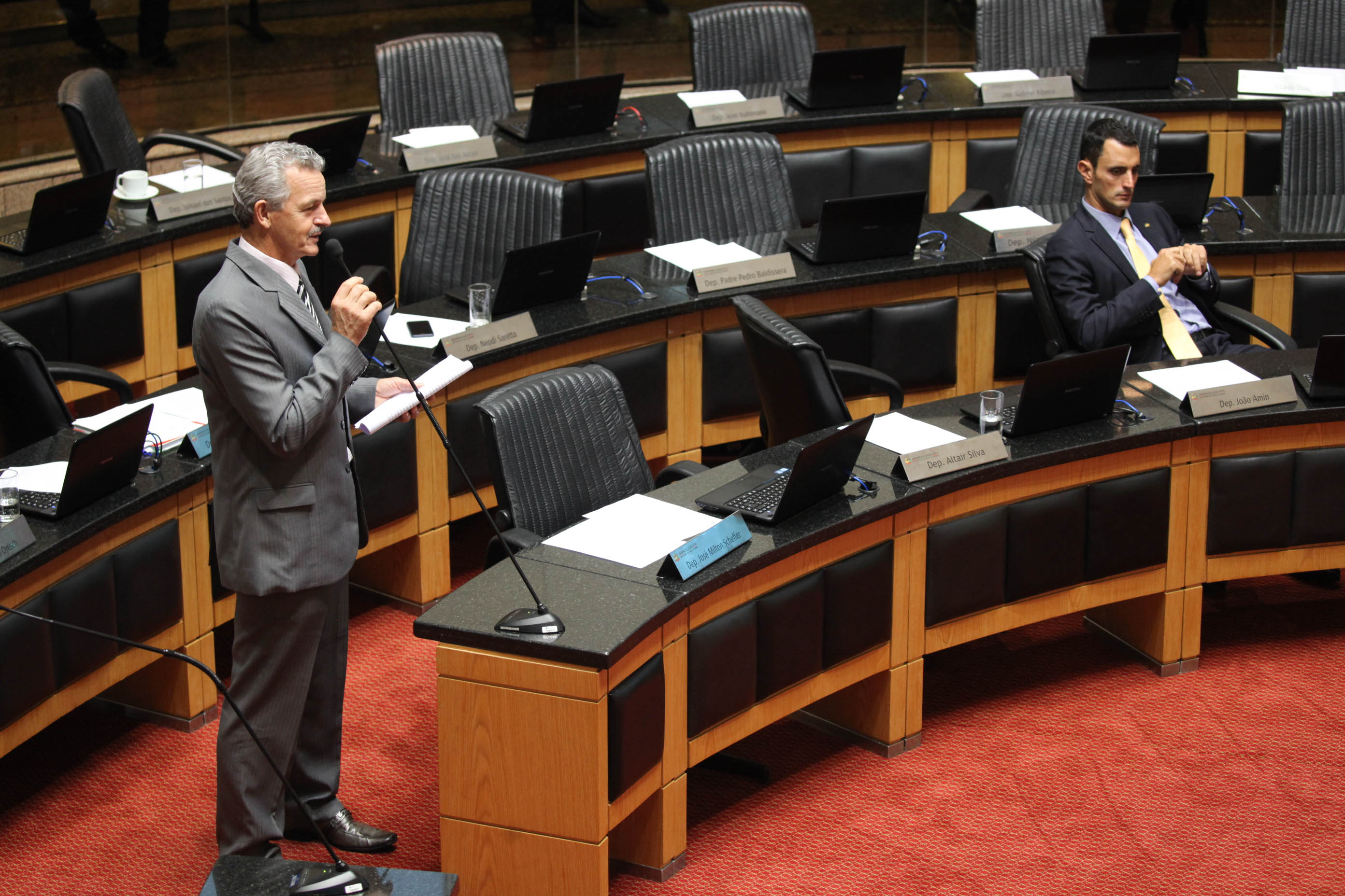 Deputado Dirceu Dresch (PT). Sessão Ordinária. Foto: Karina Ferreira