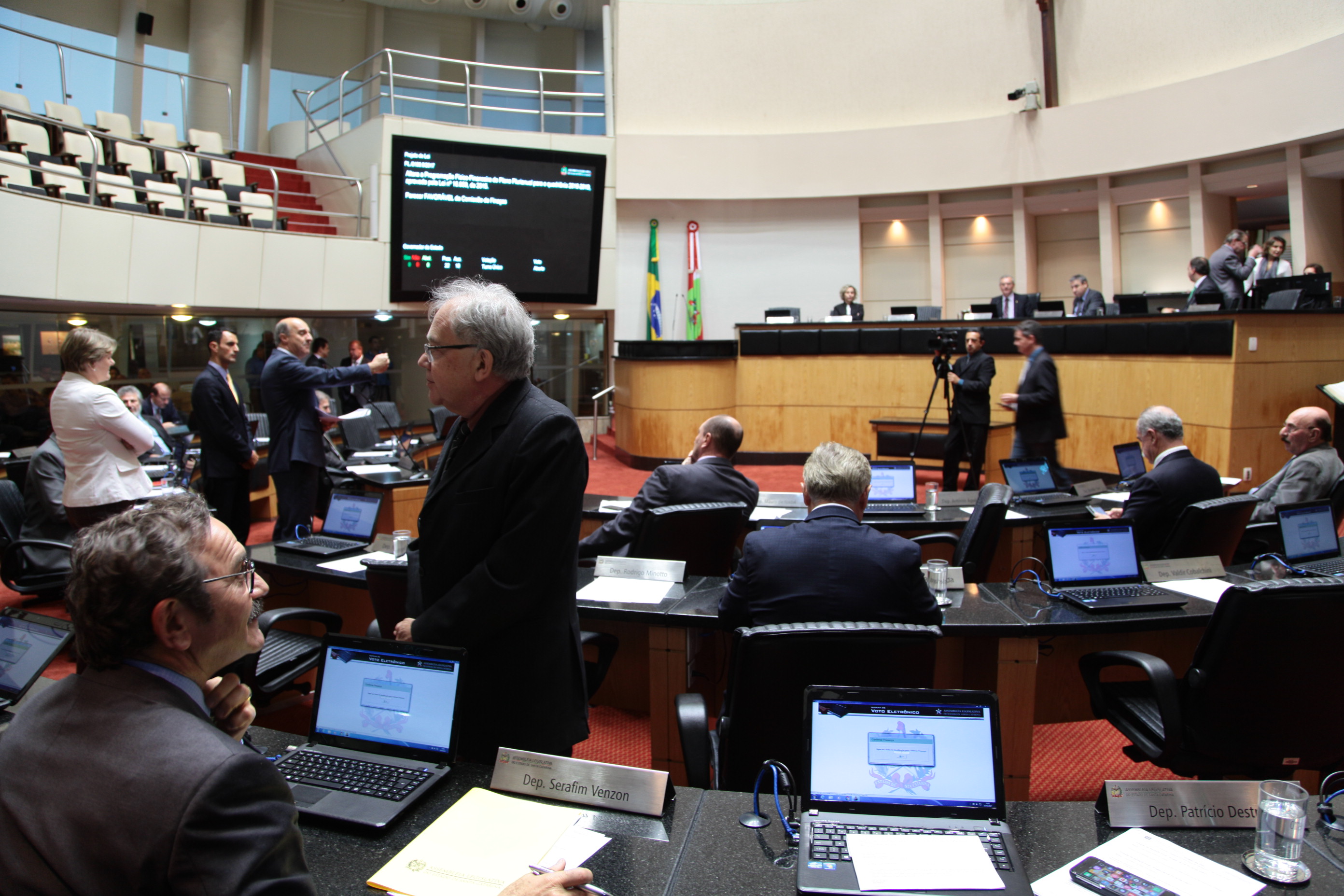 Sessão Ordinária. Foto: Solon Soares