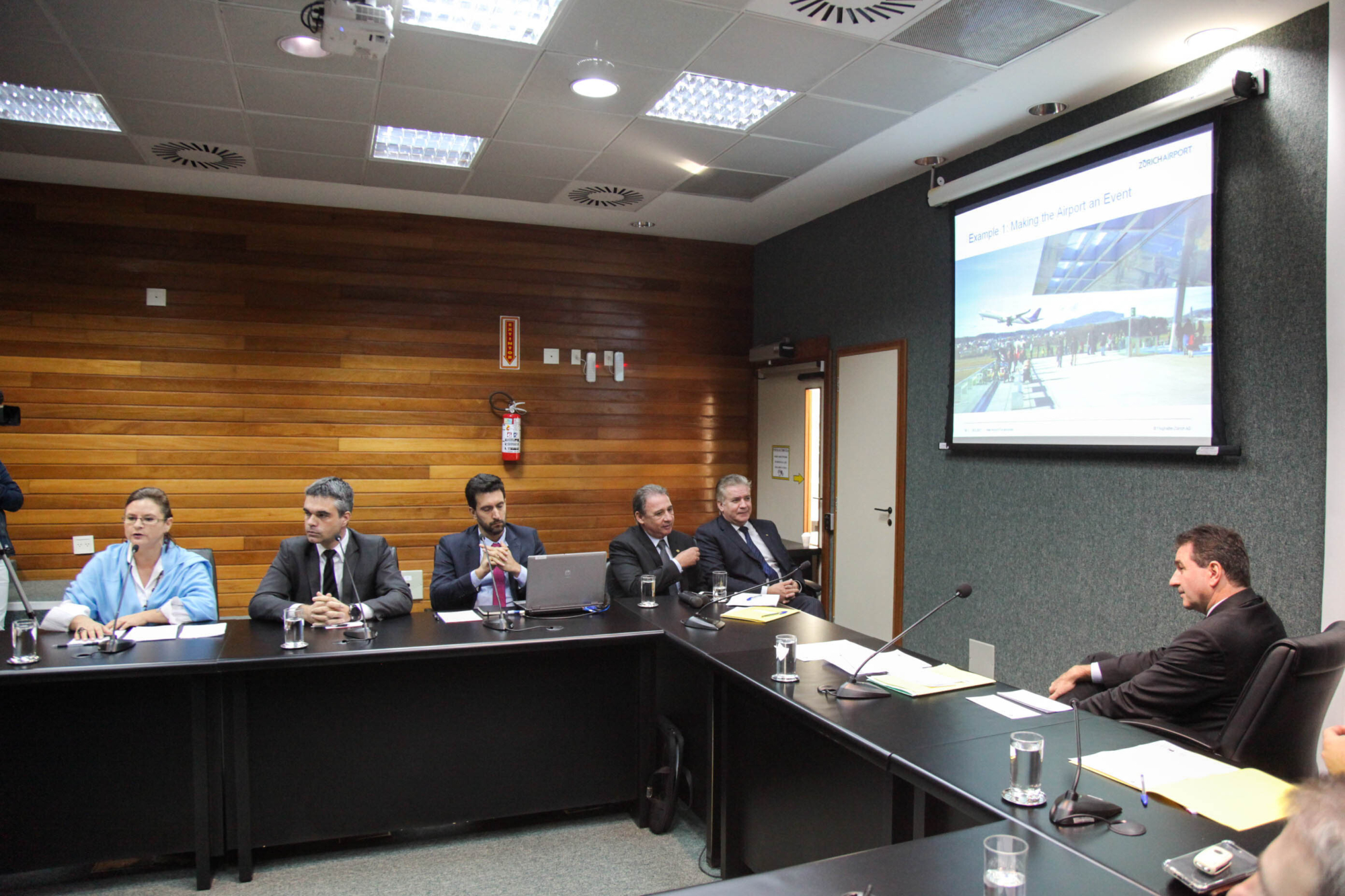 Empresa apresenta cronograma de obras do aeroporto de Florianópolis